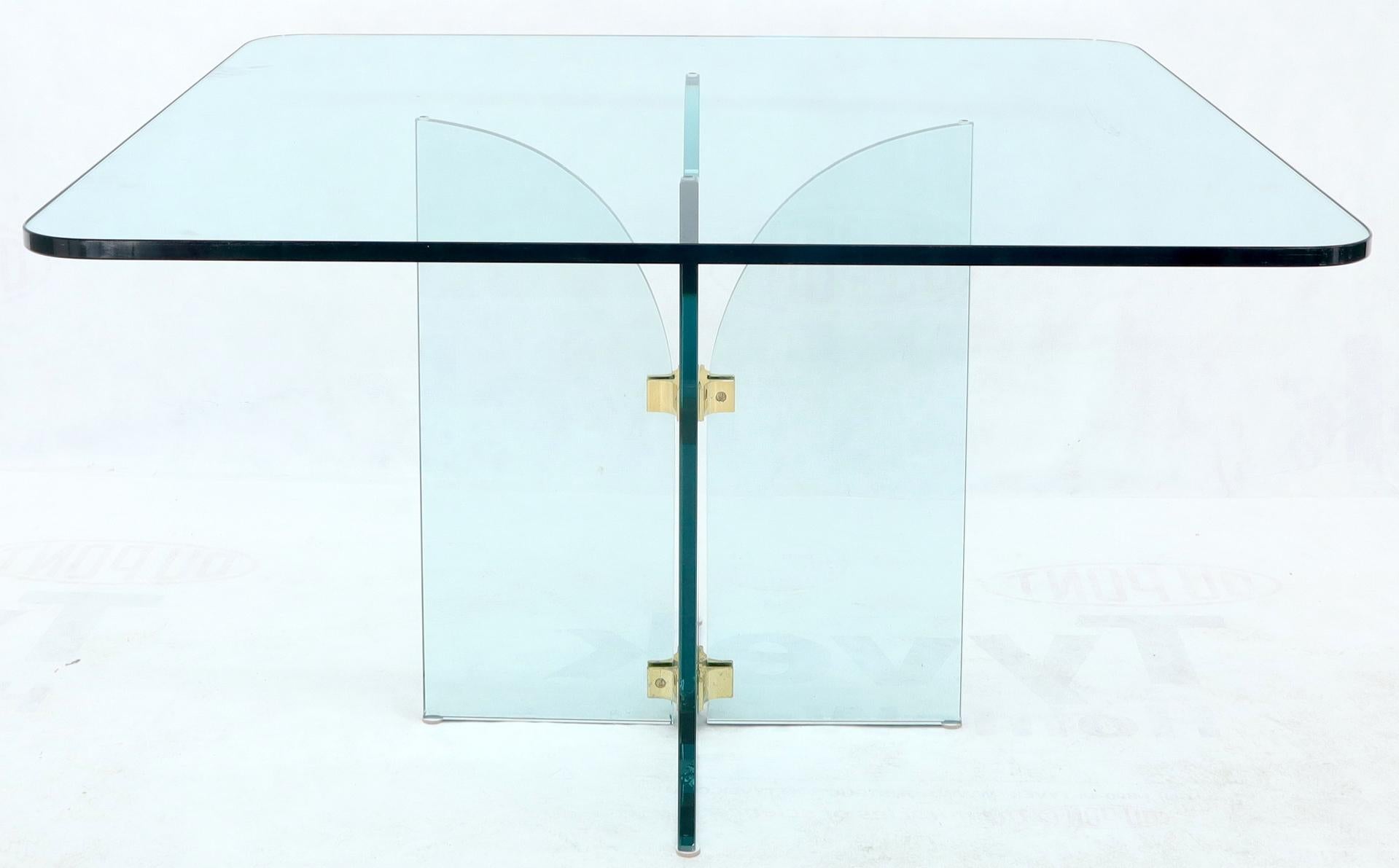 Table de salle à manger en verre de 3/4