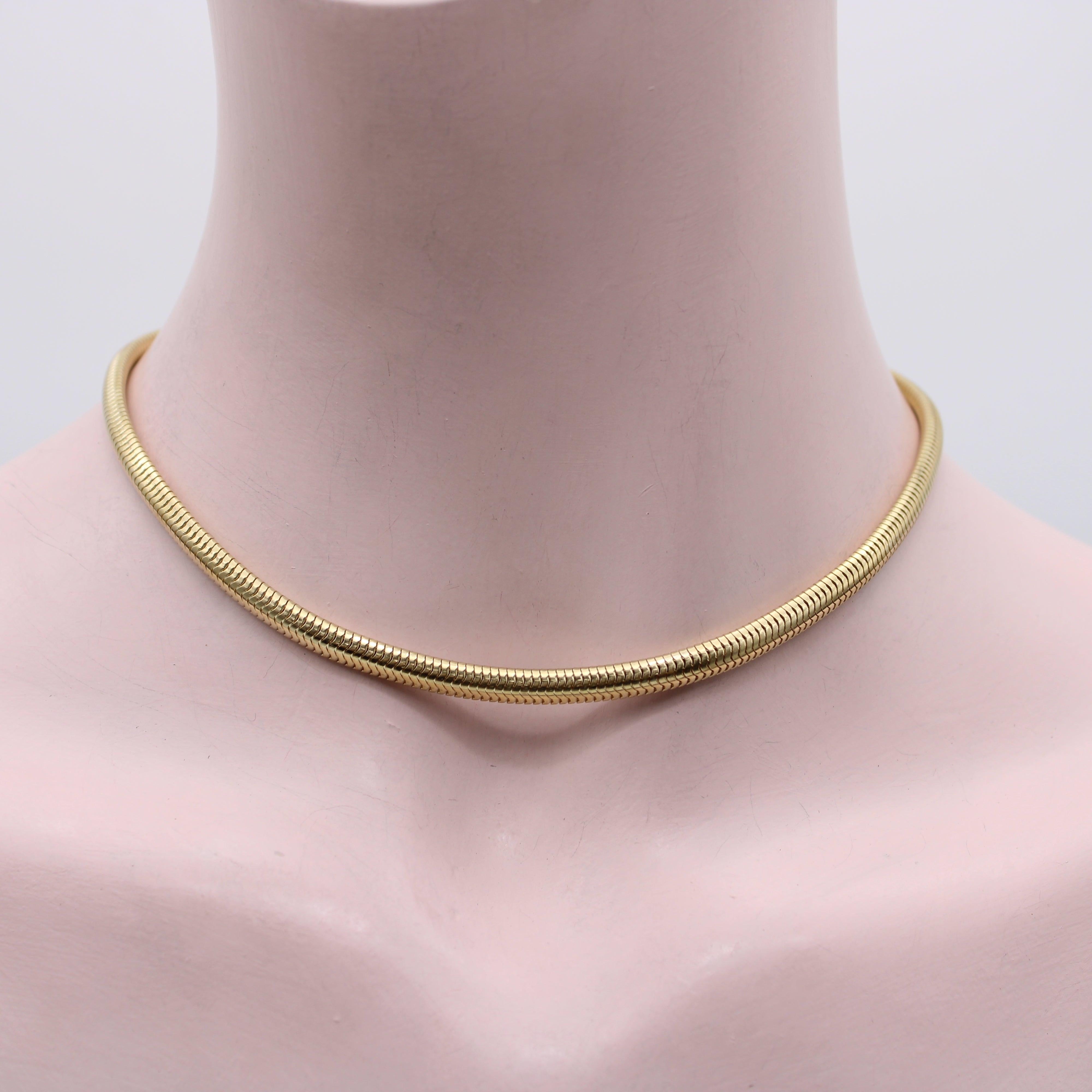 Thick Vintage 14K Gold Snake Chain Necklace  For Sale 1