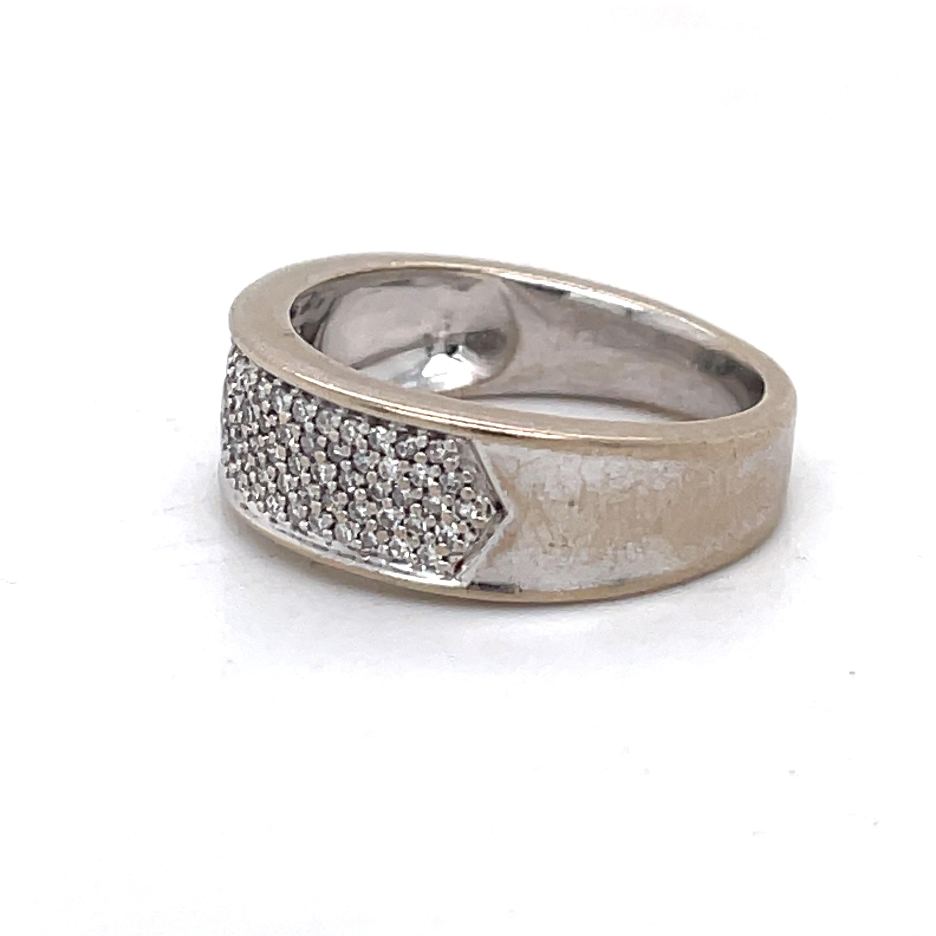 Brilliant Cut Thick Vintage White Gold Band, 18K, 0.5ct Natural Diamond, Vintage Stacking ring For Sale