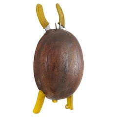 Thierry Despont, Escultura insecto objeto encontrado, Estados Unidos, c. 2007