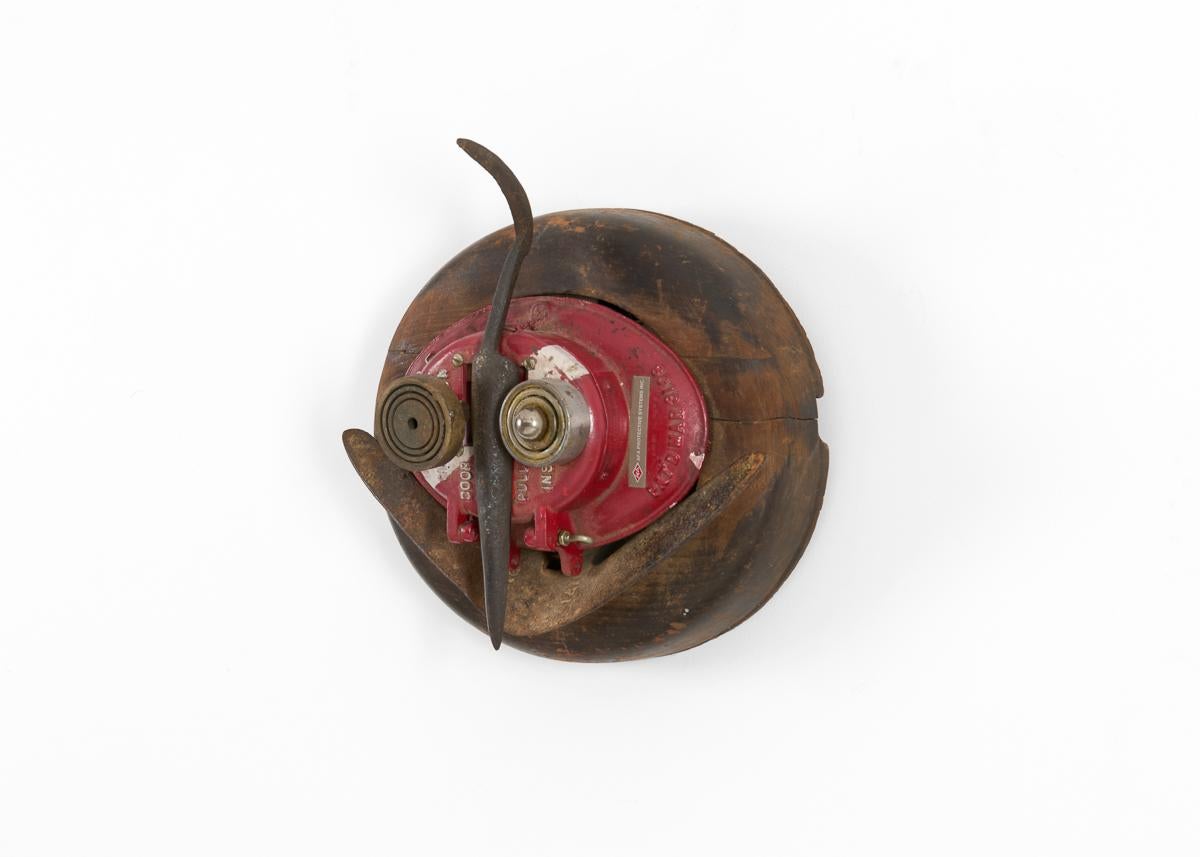 Thierry Despont, Mask 72, scultura di maschere con oggetti trovati, Stati Uniti, 2007 In condizioni buone in vendita a New York, NY