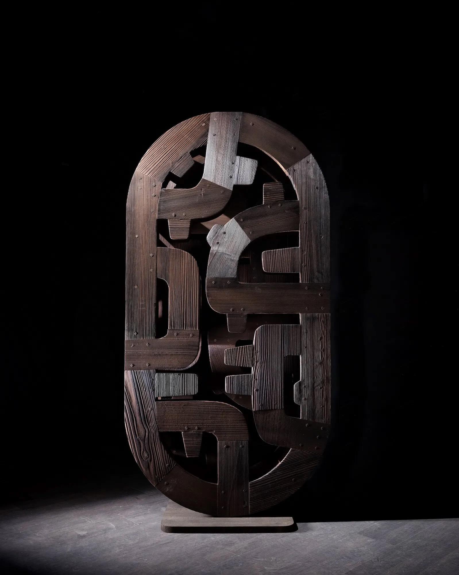 No.090924 di Thierry Martenon - grande scultura in legno, totem geometrico astratto in vendita 1