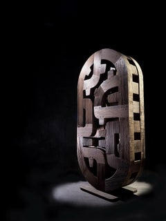 No.090924 de Thierry Martenon - grande sculpture en bois, totem géométrique abstrait