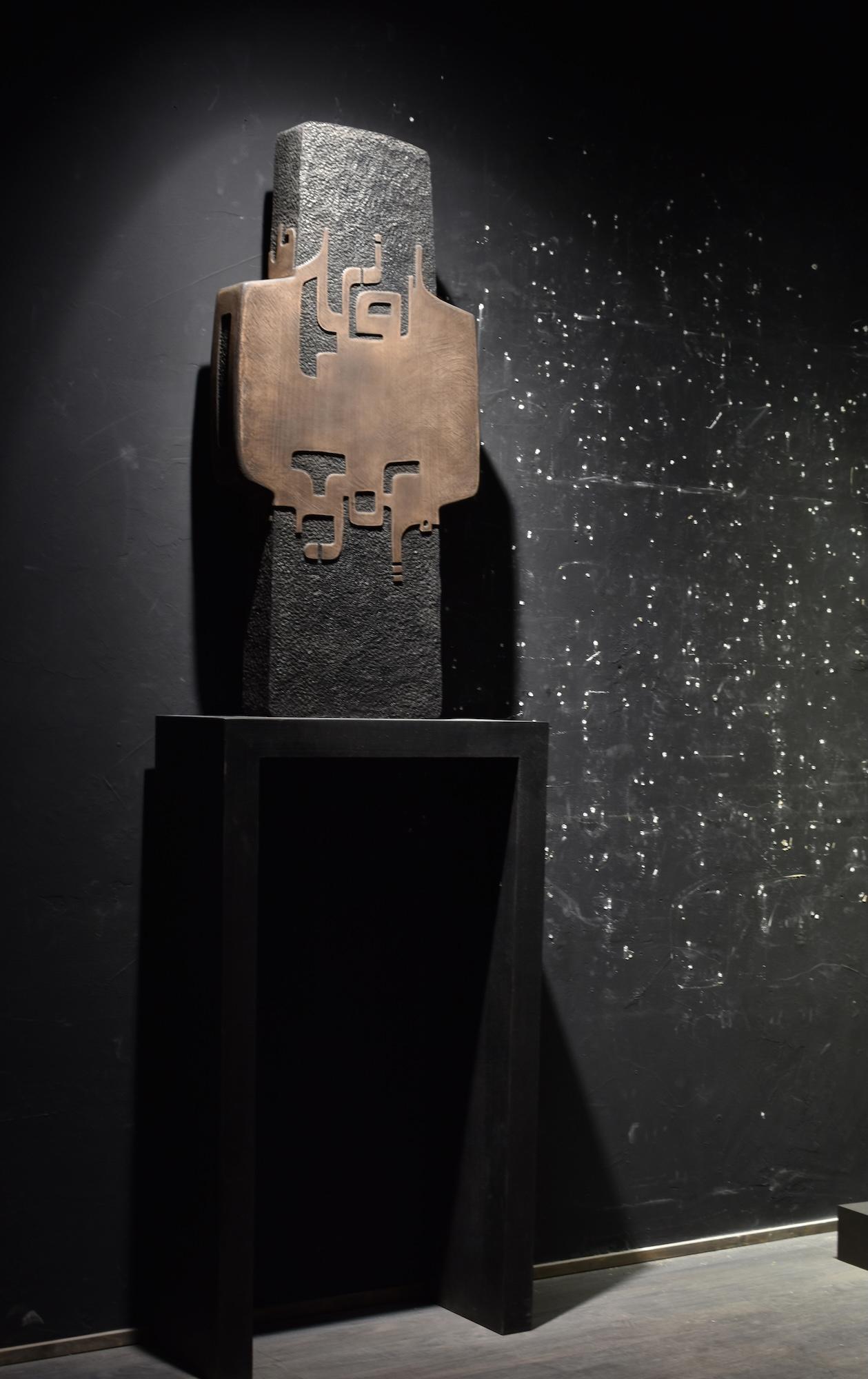 No.091122 de Thierry Martenon - grande sculpture abstraite, géométrique, bois, totem en vente 4