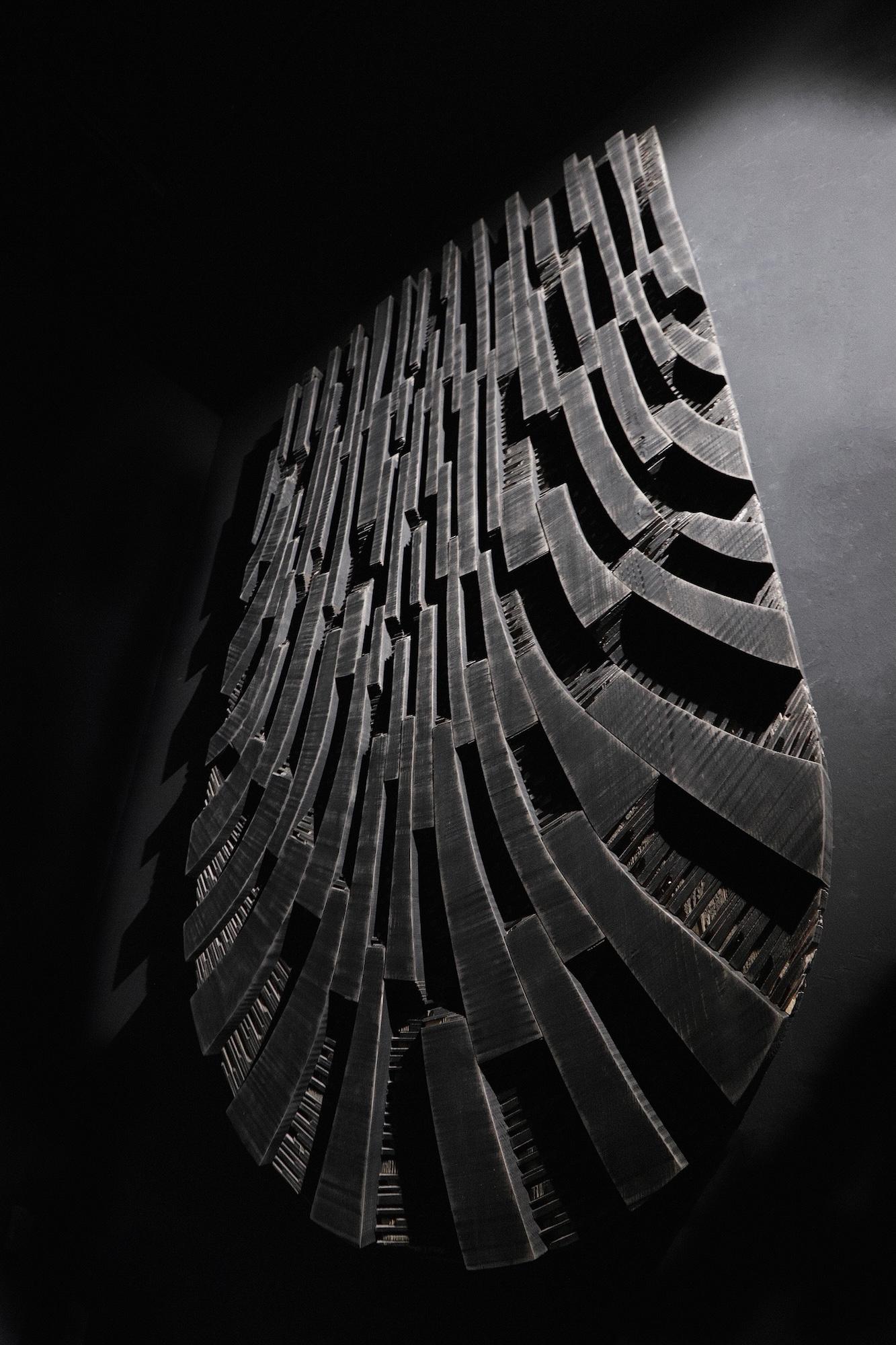 No.201022 di Thierry Martenon - scultura da parete di grandi dimensioni, geometrica astratta, Wood in vendita 2