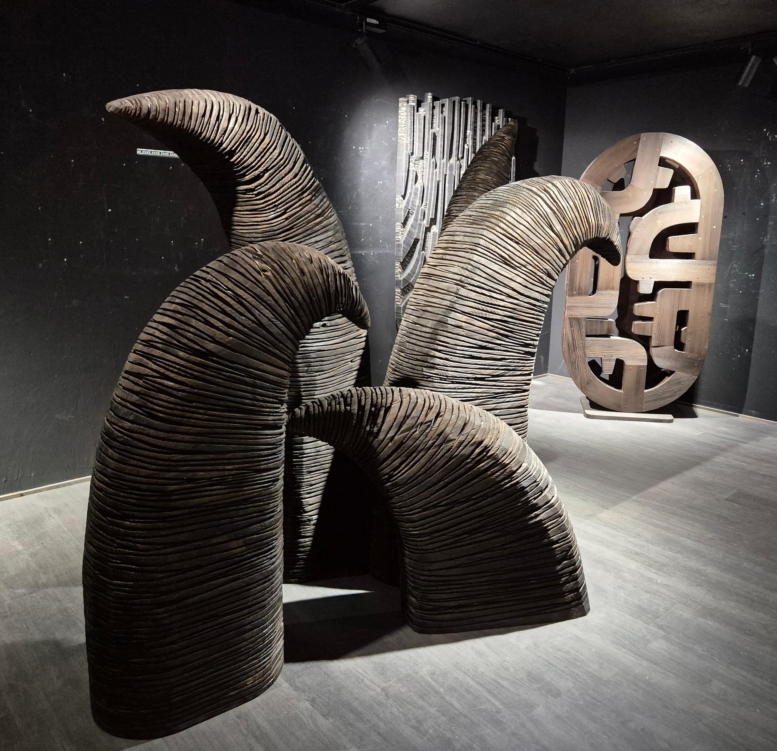 No.210624 di Thierry Martenon - scultura da parete di grandi dimensioni, geometrica astratta, Wood in vendita 3