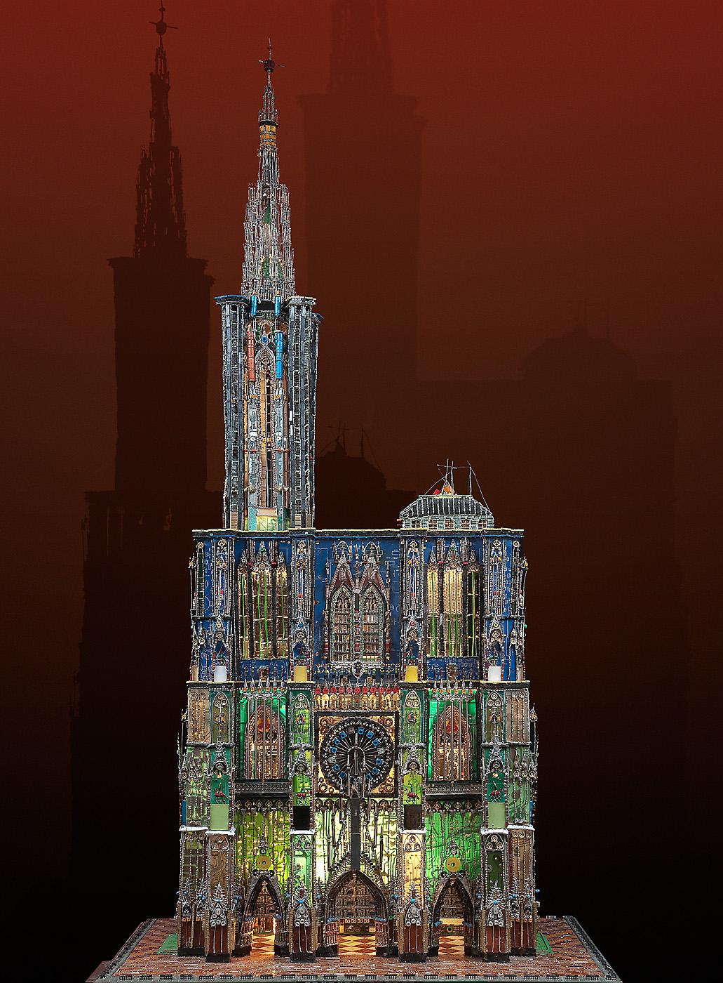 Thierry Mazillé
“Strasbourg cathedral” on the scale of 1/100th, 2004-2007.

Measures: height with mount: 174 cm.

Single piece

Work created on a scale, using electronic recovered components.
Electronic plaques recycled from salvaged
