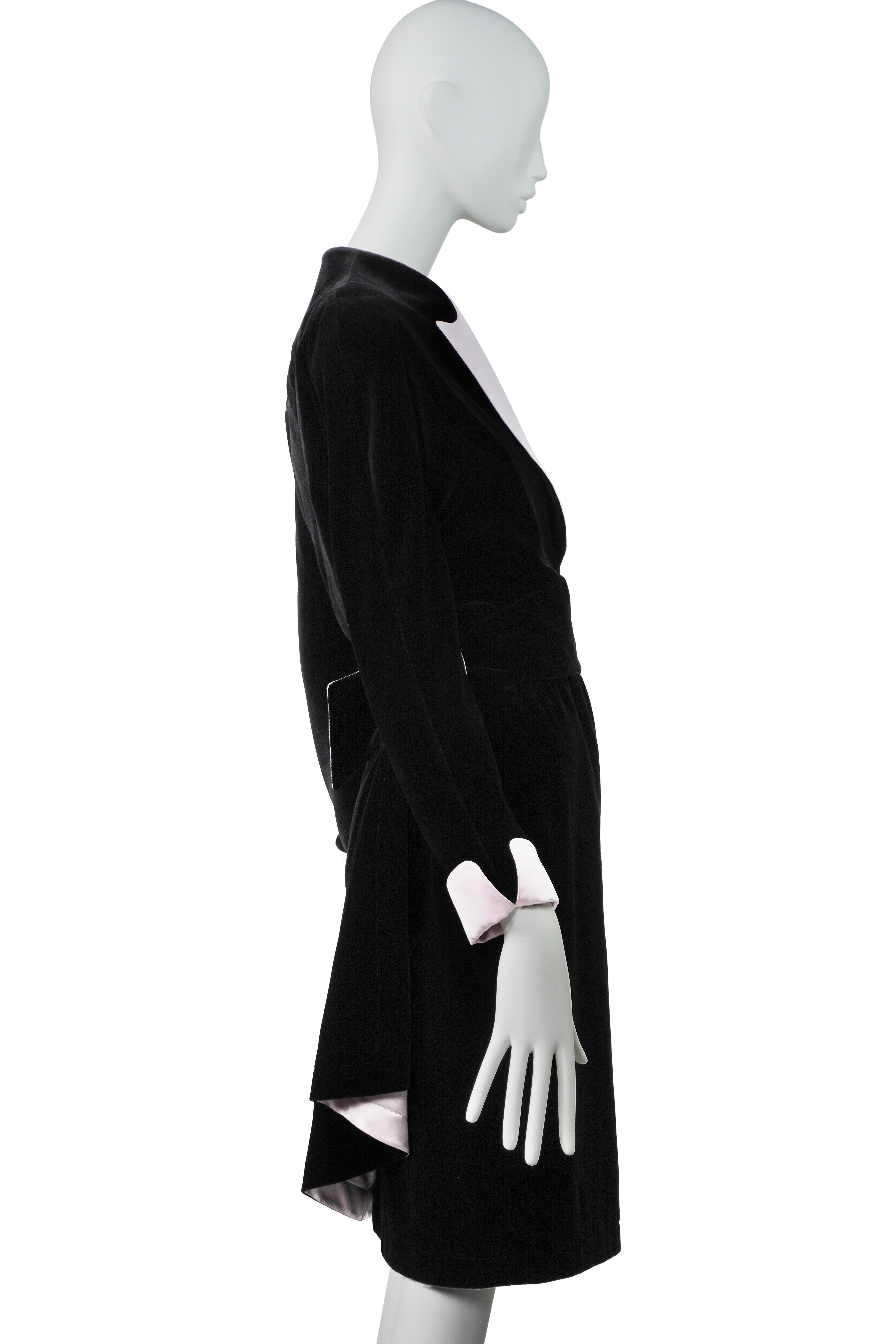 Abito a portafoglio in velluto Thierry Mugler anni '80 con accenti di seta rosa FR38 in vendita 7