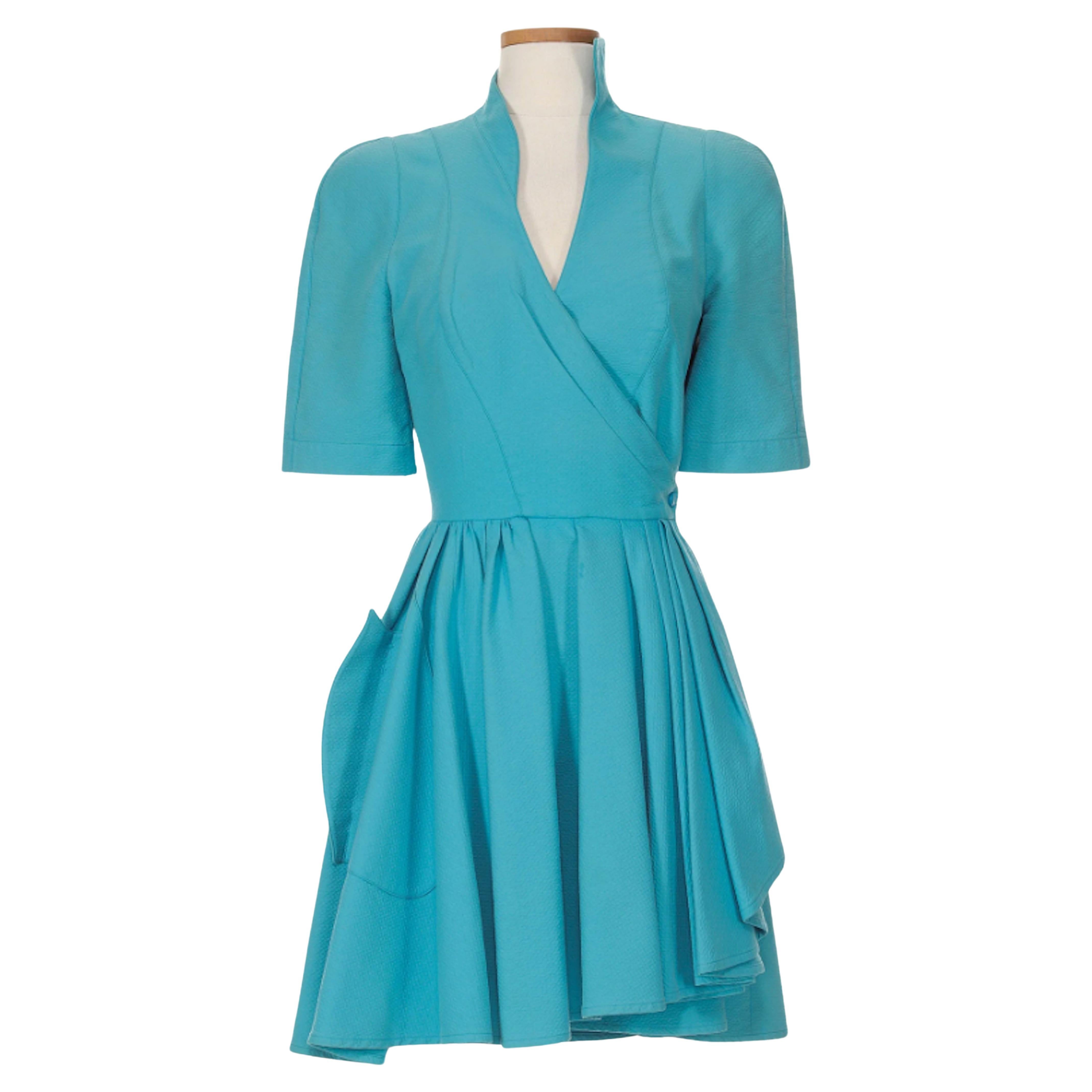 Thierry Mugler 1980er Mini-Wickelkleid im Angebot