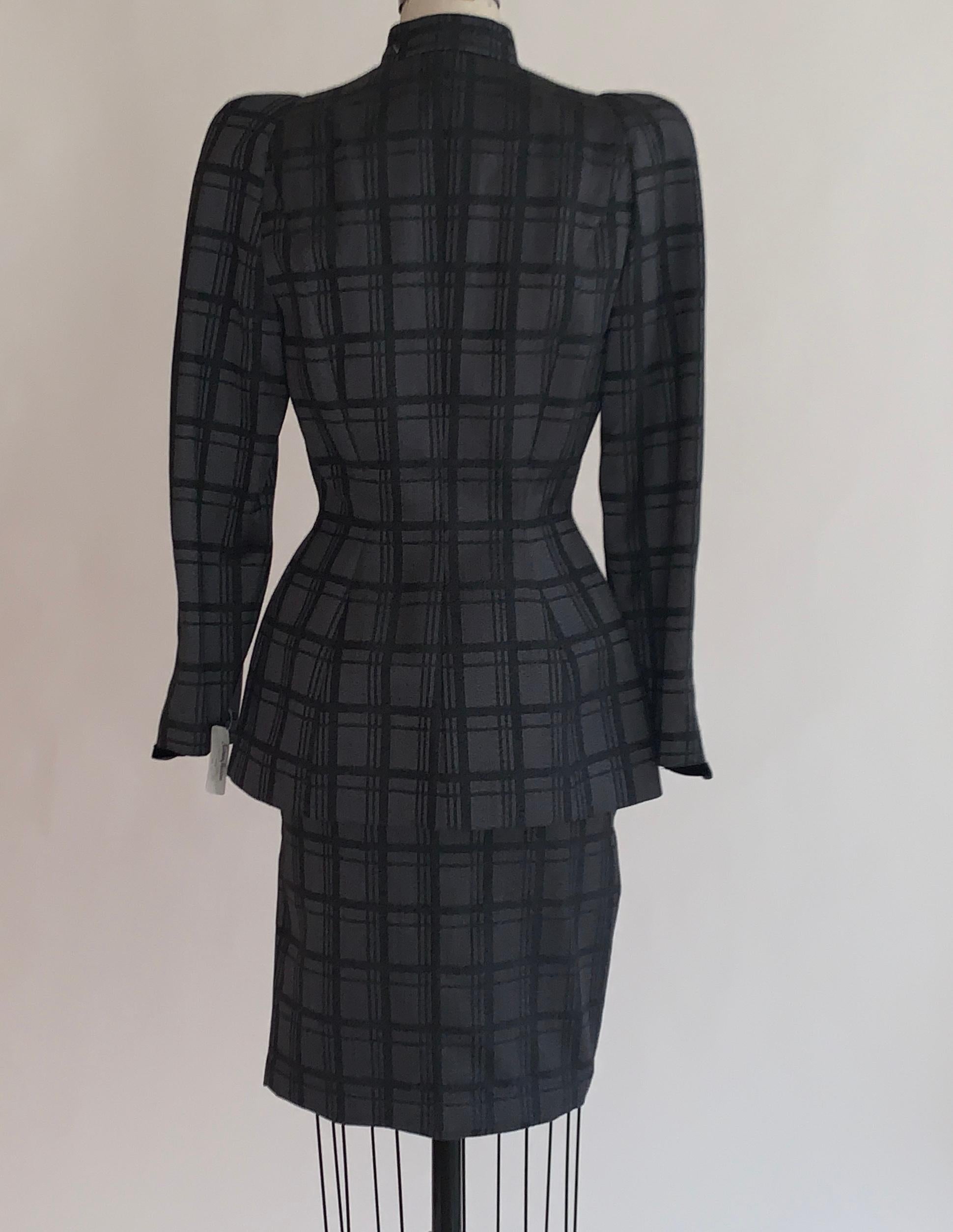 1980s skirt suit