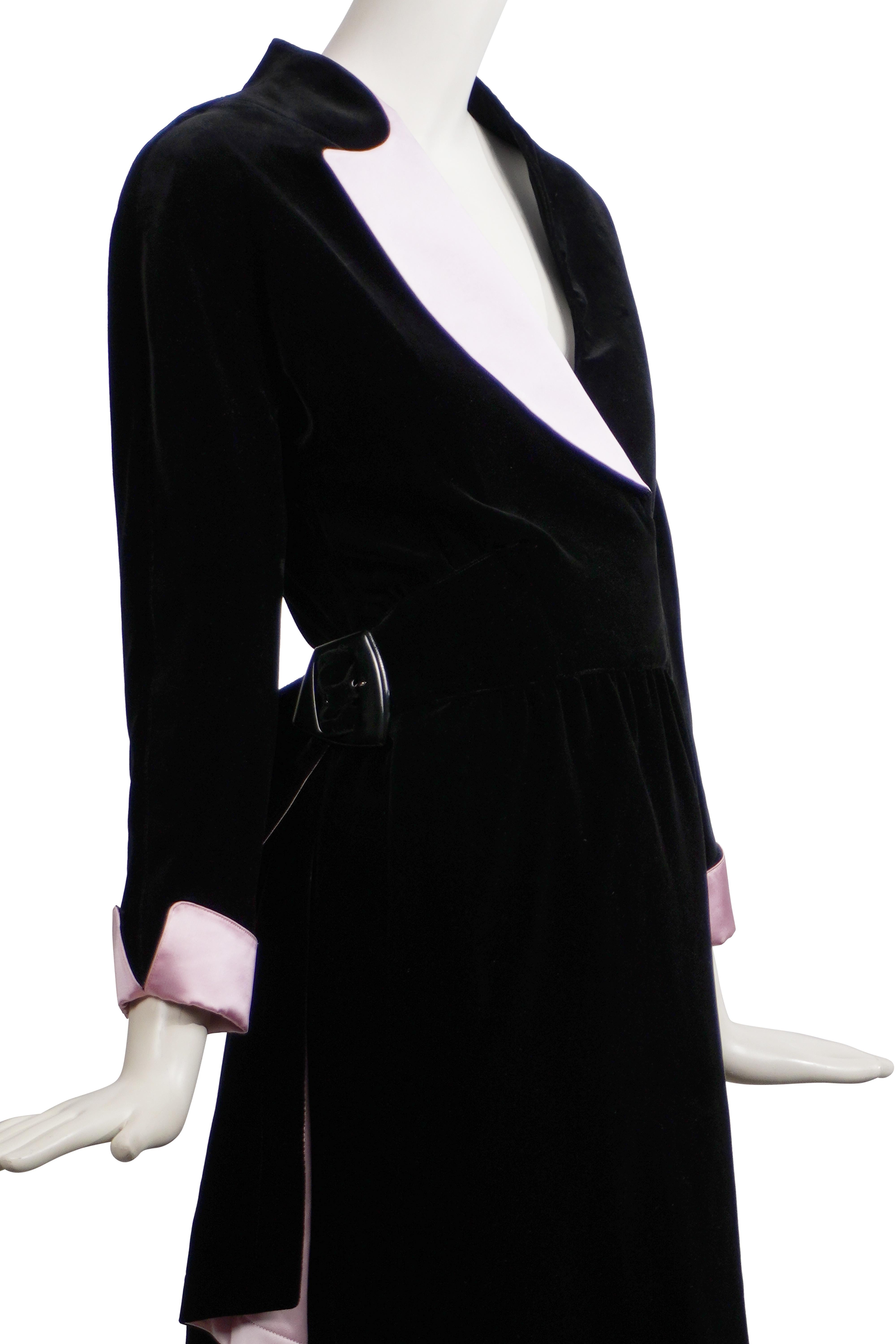Women's Thierry Mugler 1980s Velvet Wrap Dress with Pink Silk Accents FR38 For Sale