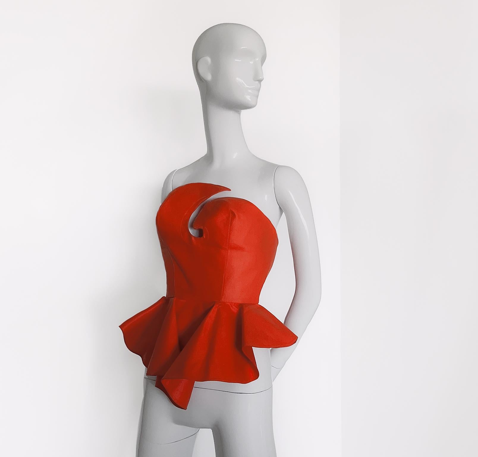 Thierry Mugler 1986 Sculptural Corset Top Dramatic Peplum Bodice In Good Condition For Sale In Berlin, BE