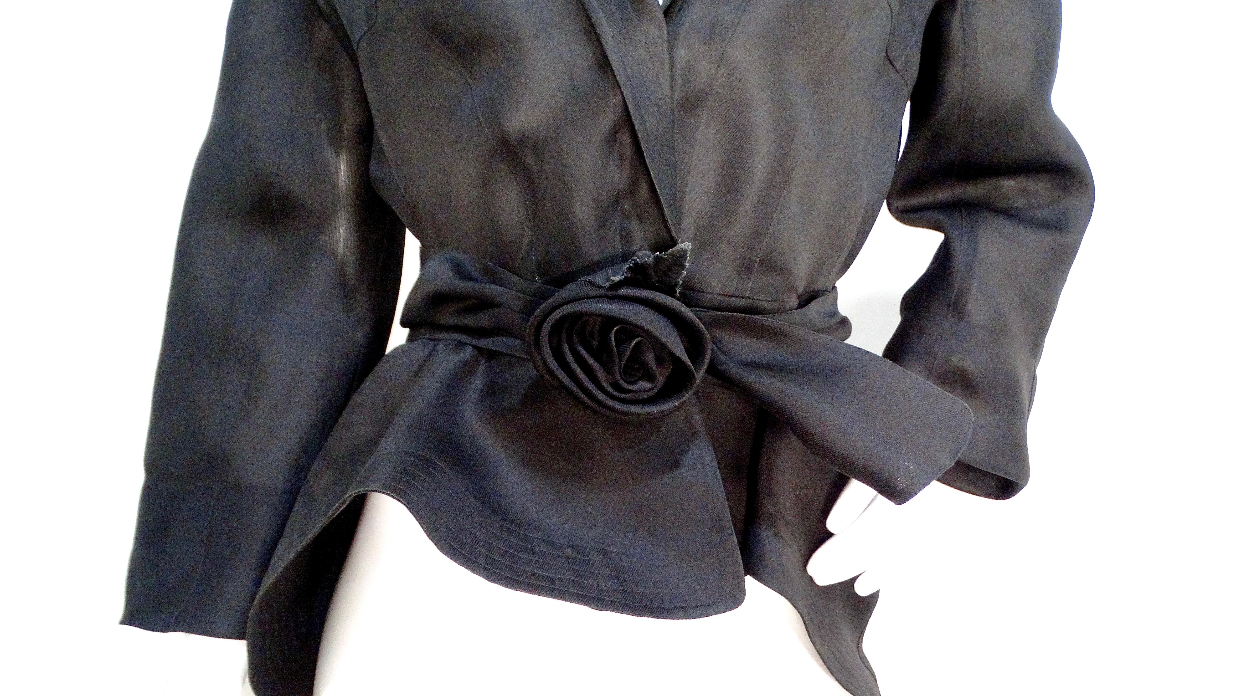 Nero Thierry Mugler 1990s Giacca con cintura in seta nera e rosa trasparente in vendita