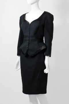 THIERRY MUGLER F/W 1992 Iconic Sculptural Hourglass Suit