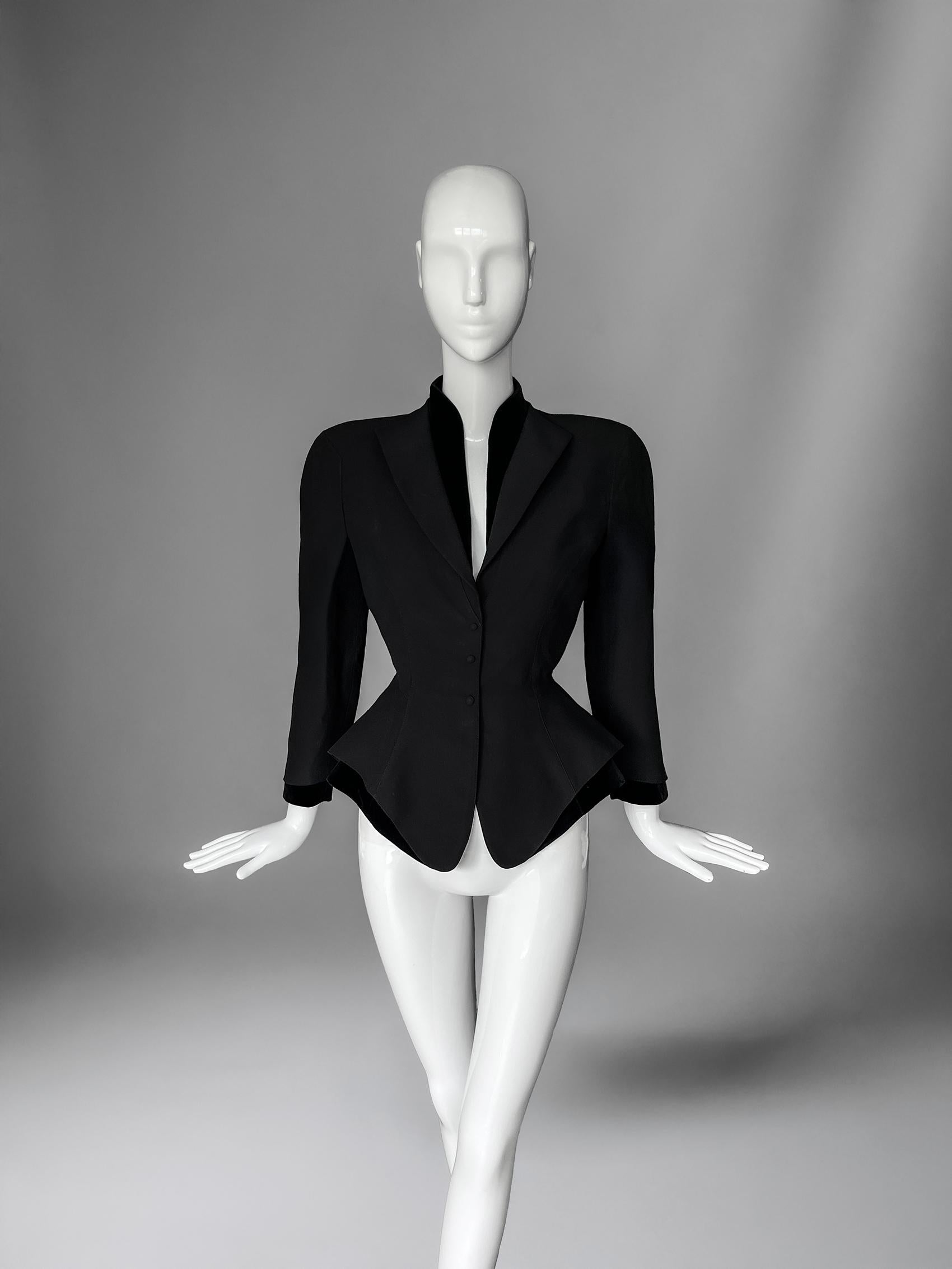 Stunning Thierry Mugler’s 1995 black jacket: timeless, sculptural, and undeniably sensual. This is not just tailoring; this is fashion as an act of engineering, seduction, and theater.
Carved with the precision of haute architecture, the jacket