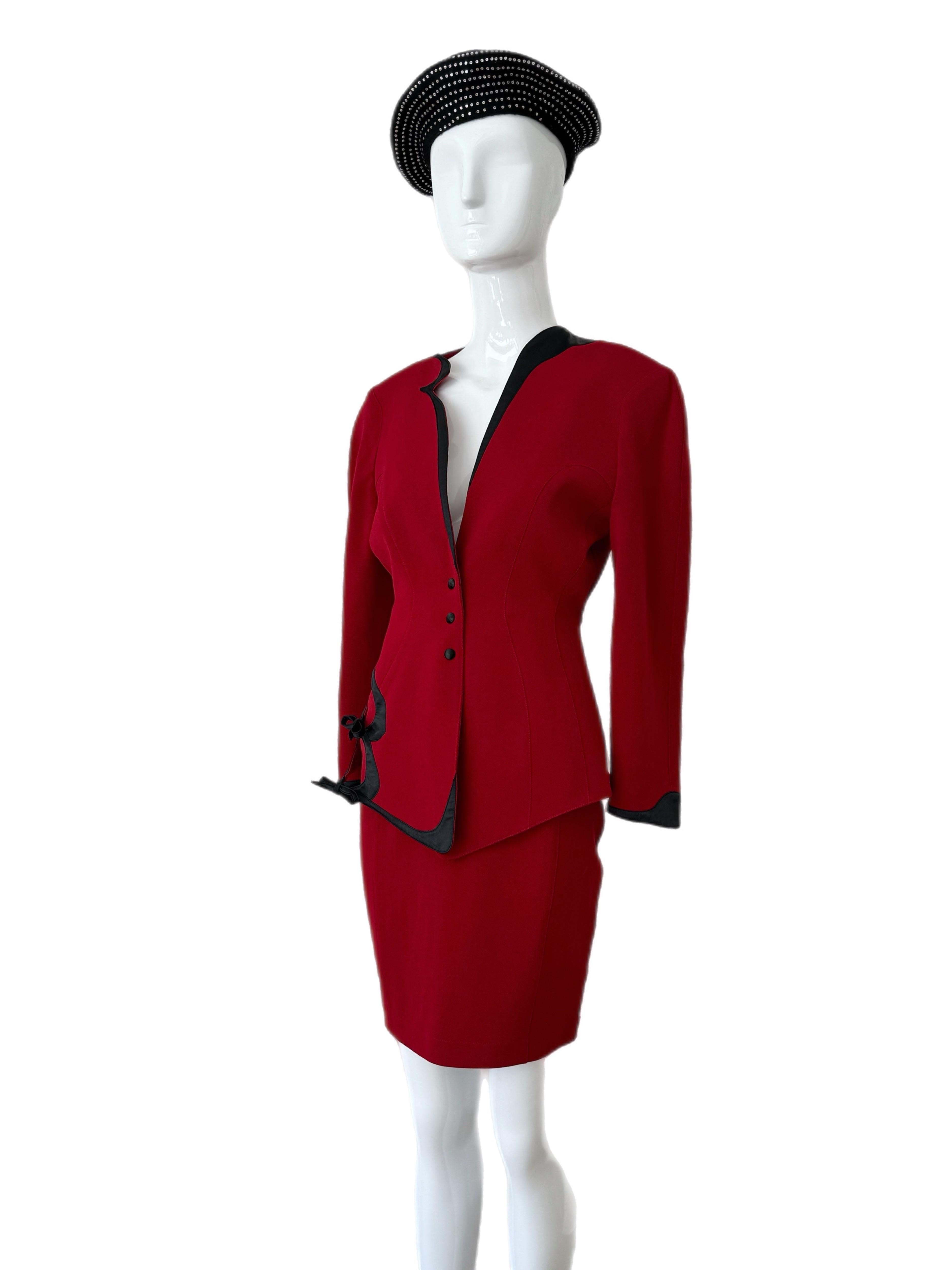 THIERRY MUGLER 80s/90s Vintage Cut-Out Skirt Suit Set Red + Black Cinched Waist For Sale 7