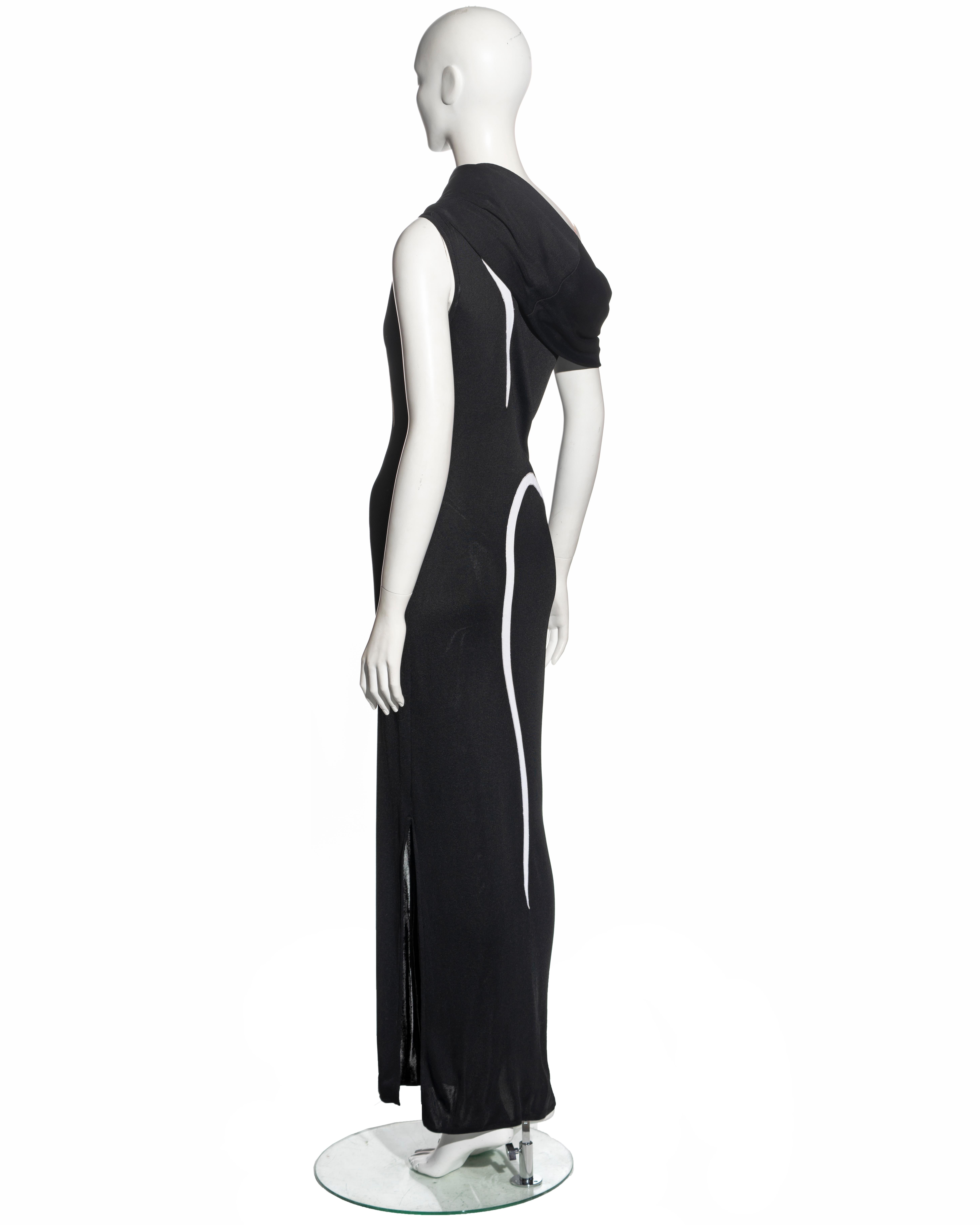 Thierry Mugler black and white rayon knitted off-shoulder evening dress, ss 1999 For Sale 2