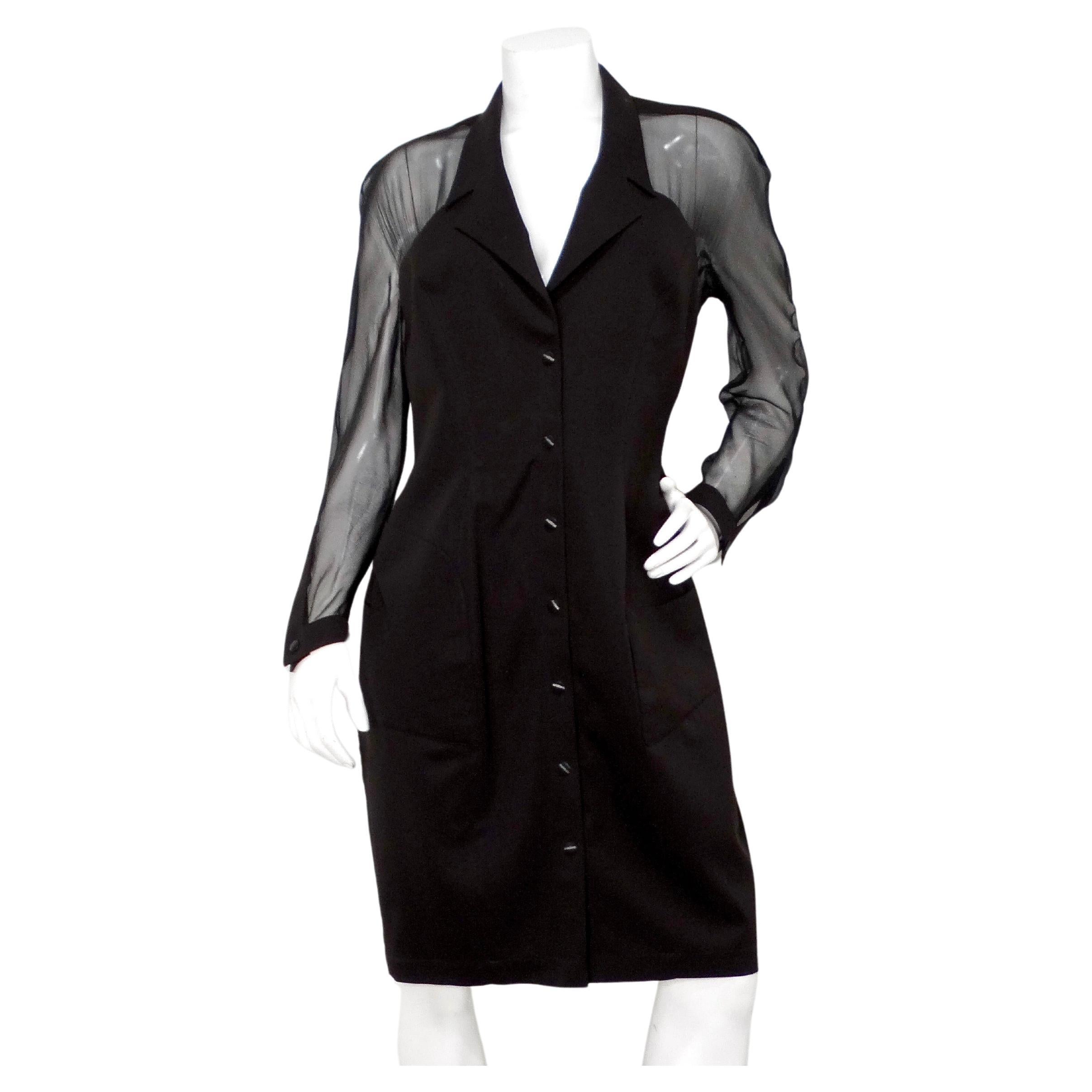 Thierry Mugler Robe boutonnée noire avec manches en soie circa 1990 en vente