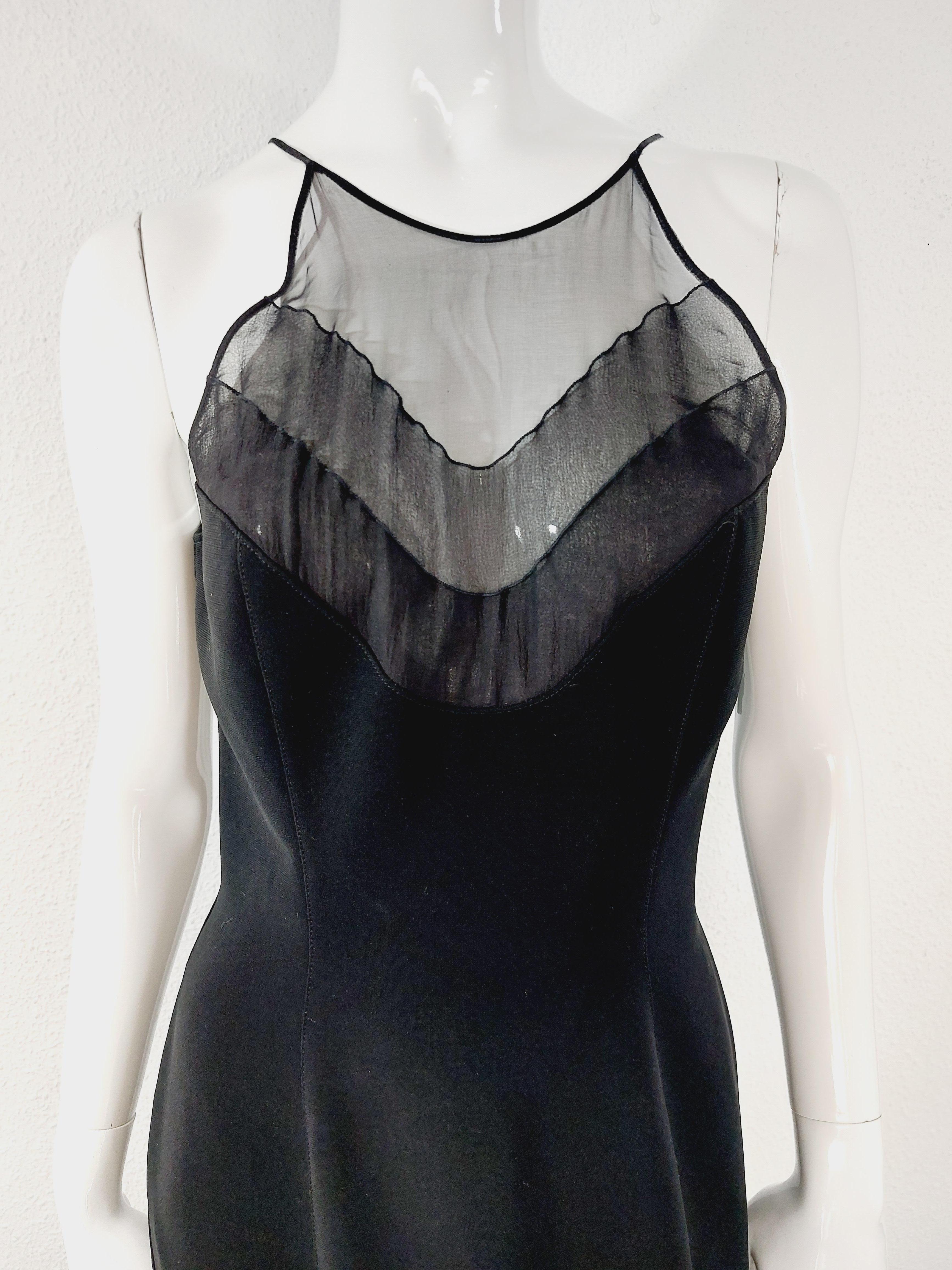 Thierry Mugler Black Elegant Mesh Transparent Formal Cocktail Evening Gown Split Maxi Dress
-	Transparent/mesh upper part
-	Split ont he side
-	Polyester & Silk
-	
Very Good Condition.
Marked 38, firs for XS/S. Please check the measurements.

Ampit