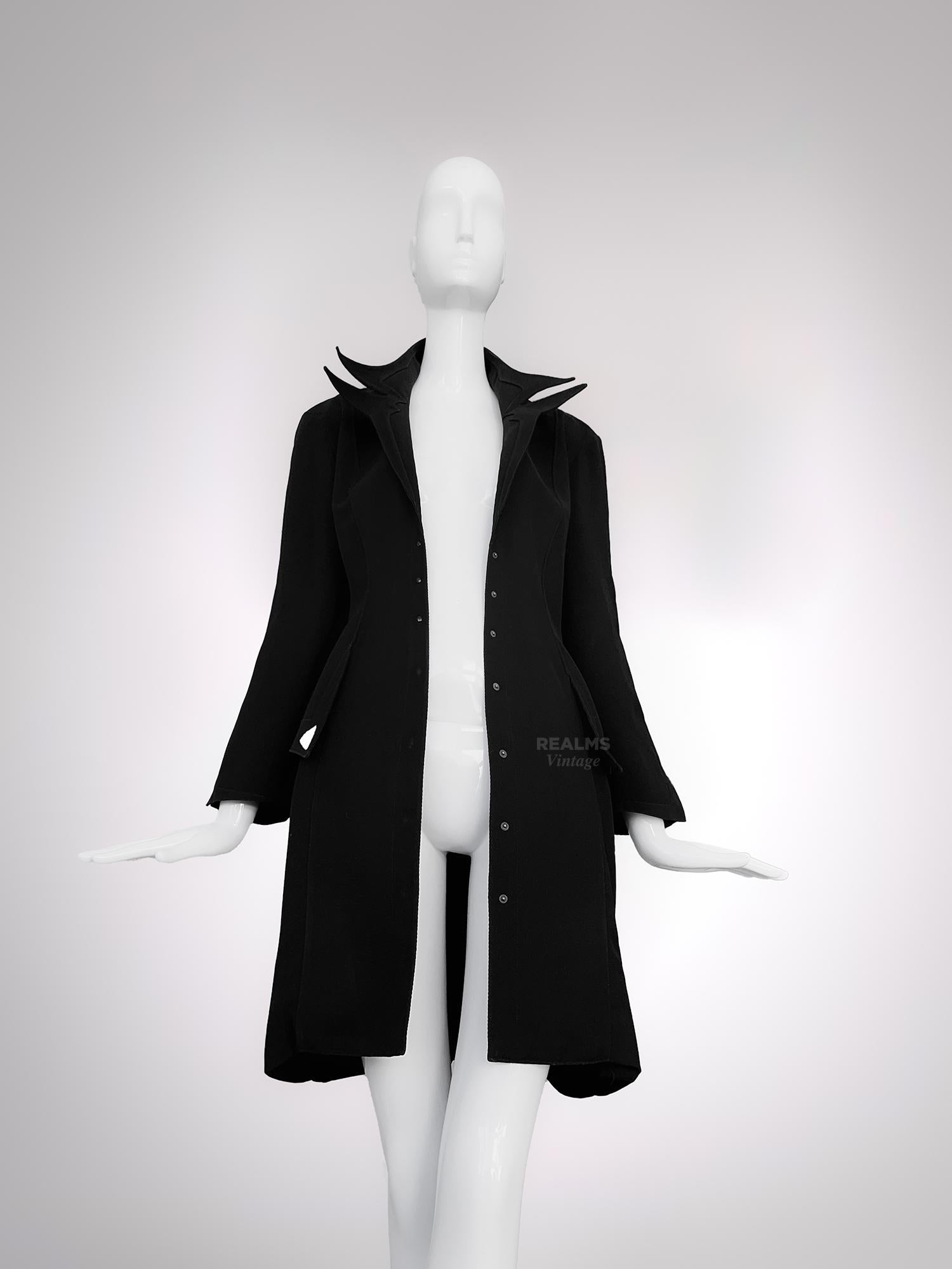 Thierry Mugler Black Jacket Dramatic Collar Coat In Fair Condition For Sale In Berlin, BE