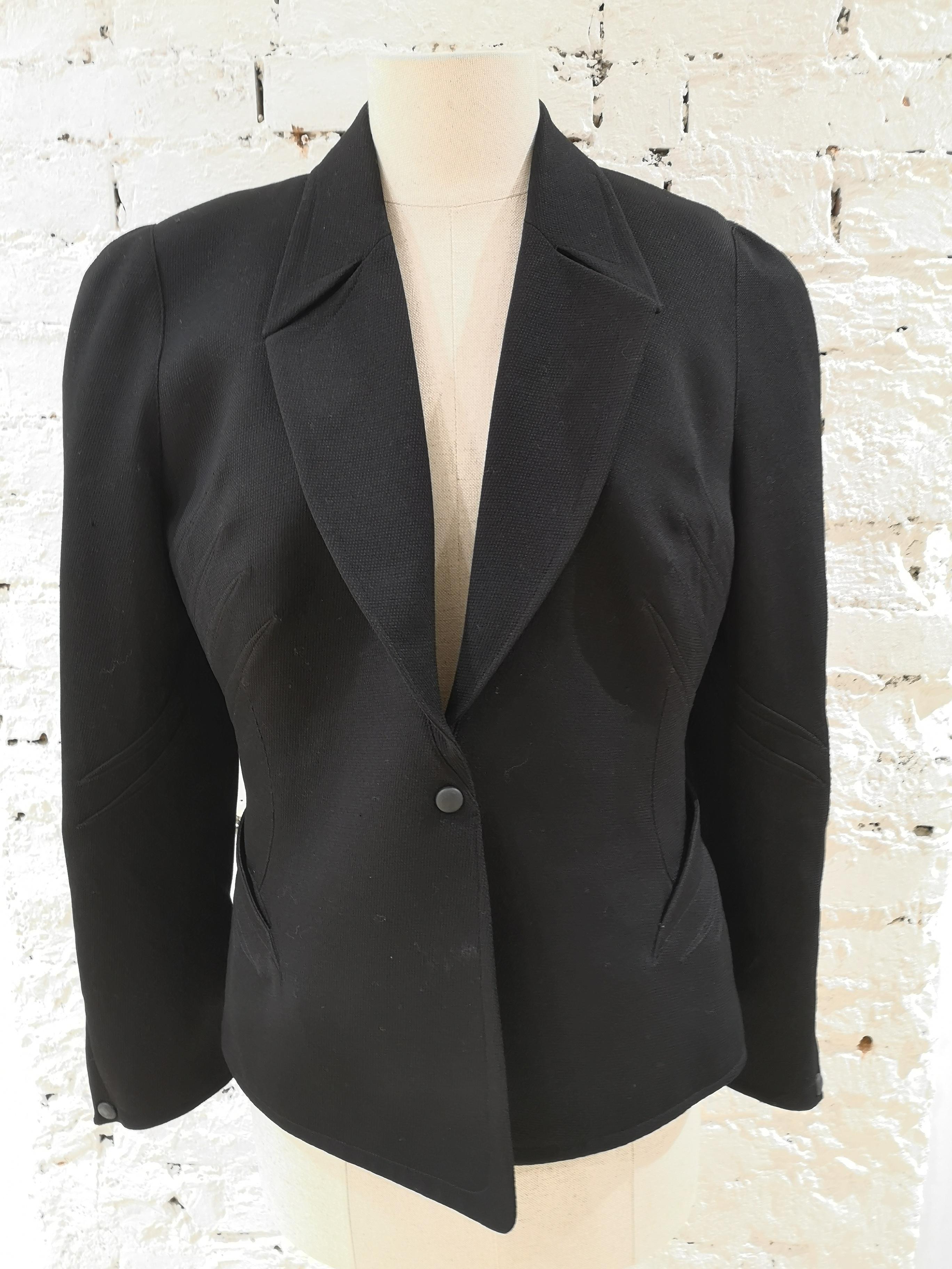 Thierry Mugler Black Jacket
totally made in France in size FR 42
