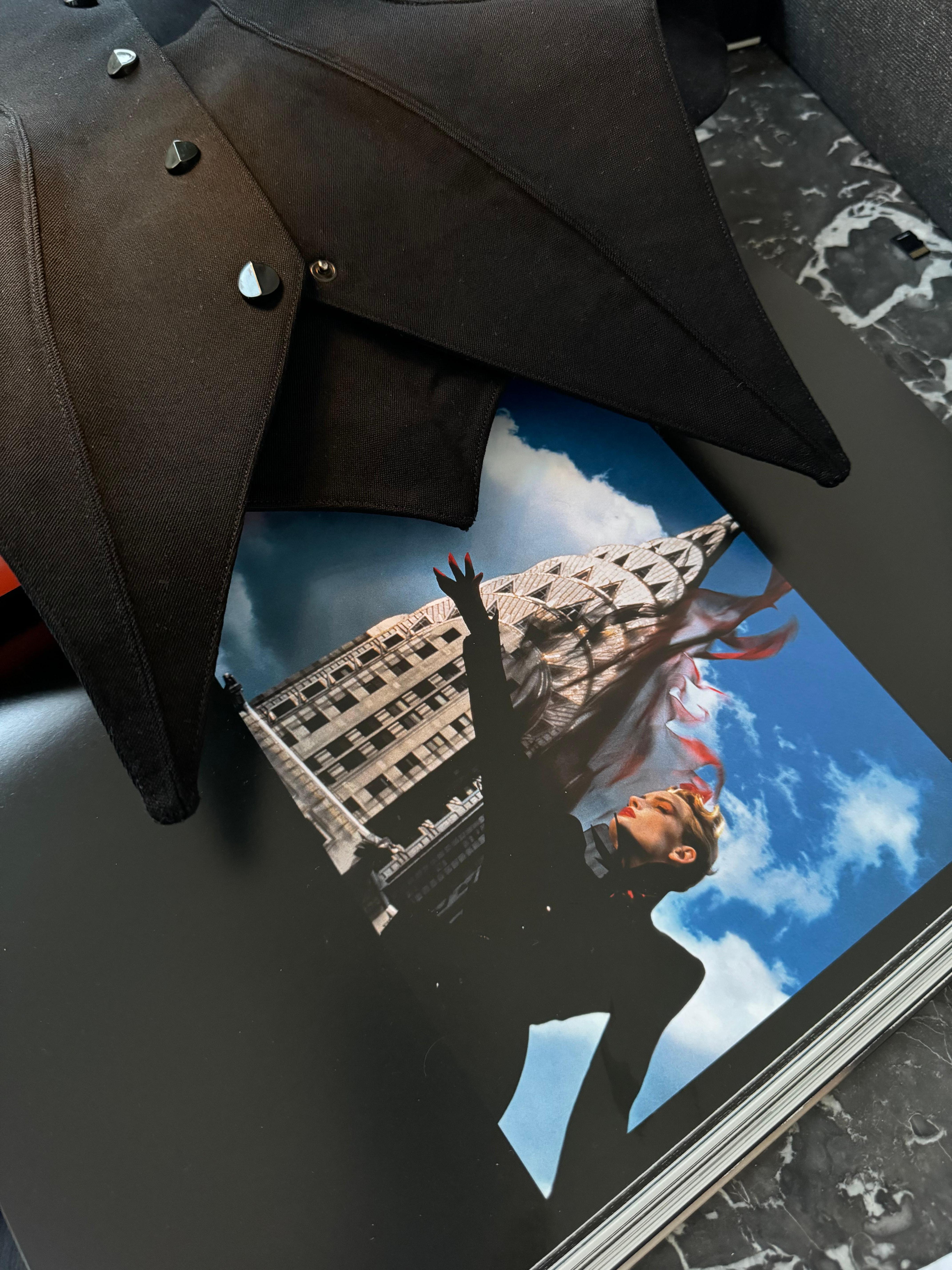 Thierry Mugler Giacca Peplum Nera Les Infernales FW 1988 Tailleur Vampire in vendita 4