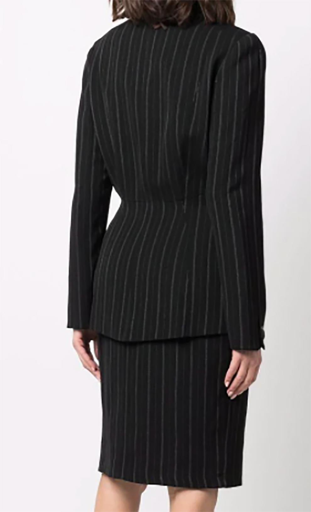 Nero Giacca e gonna di Thierry Mugler a strisce nere