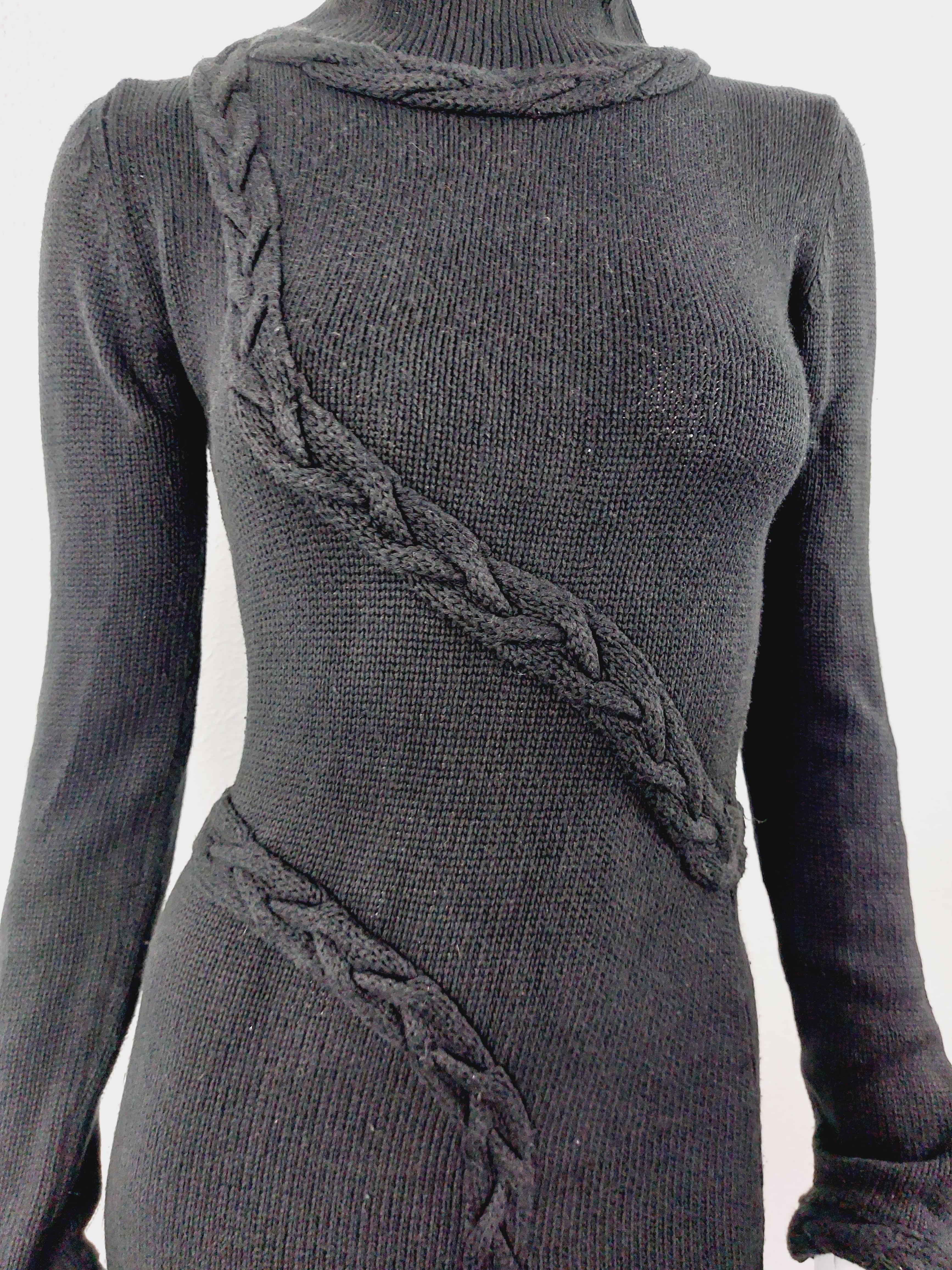 Thierry Mugler - Robe longue en maille tressée noire brodée en tissage spiralé en vente 1