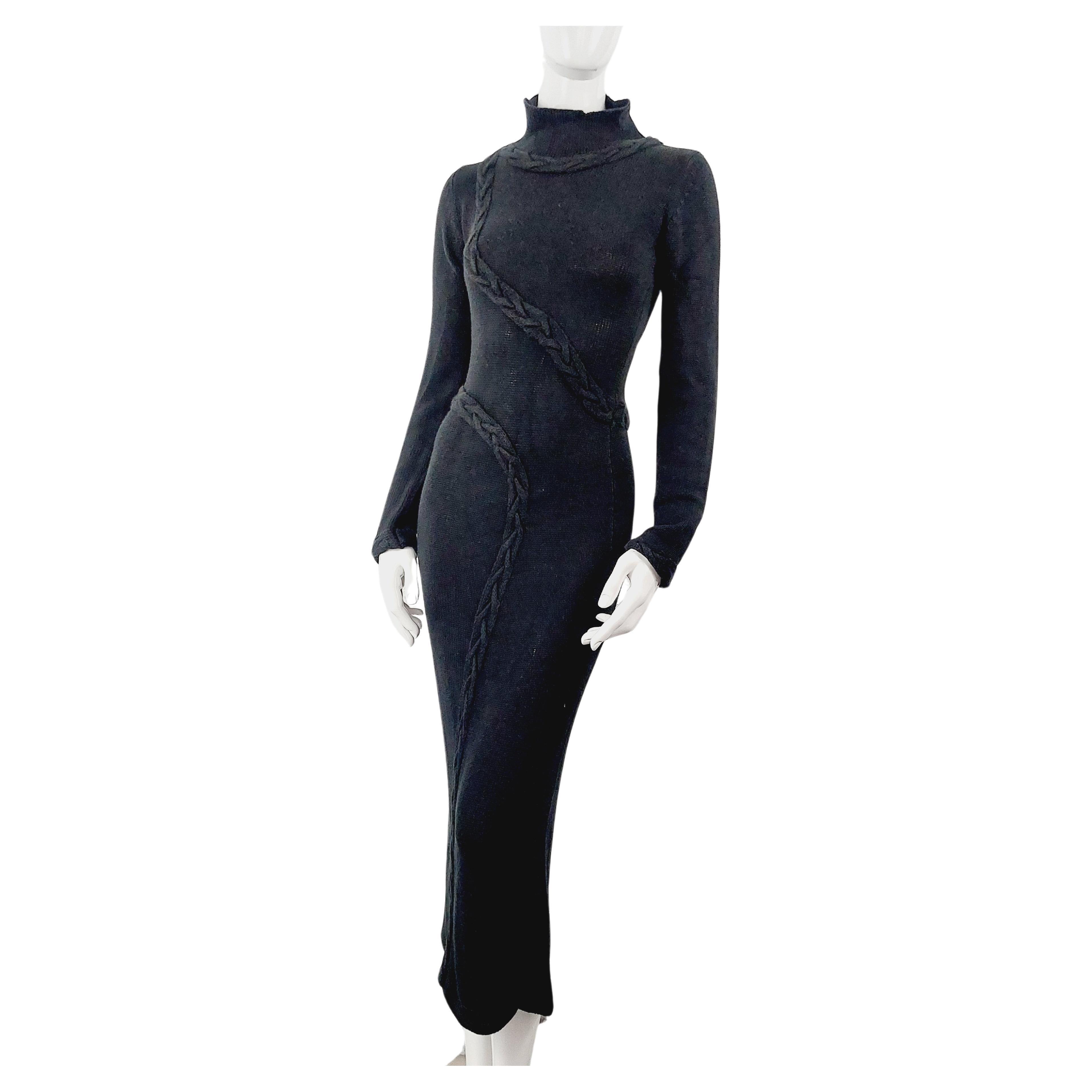 Thierry Mugler - Robe longue en maille tressée noire brodée en tissage spiralé en vente