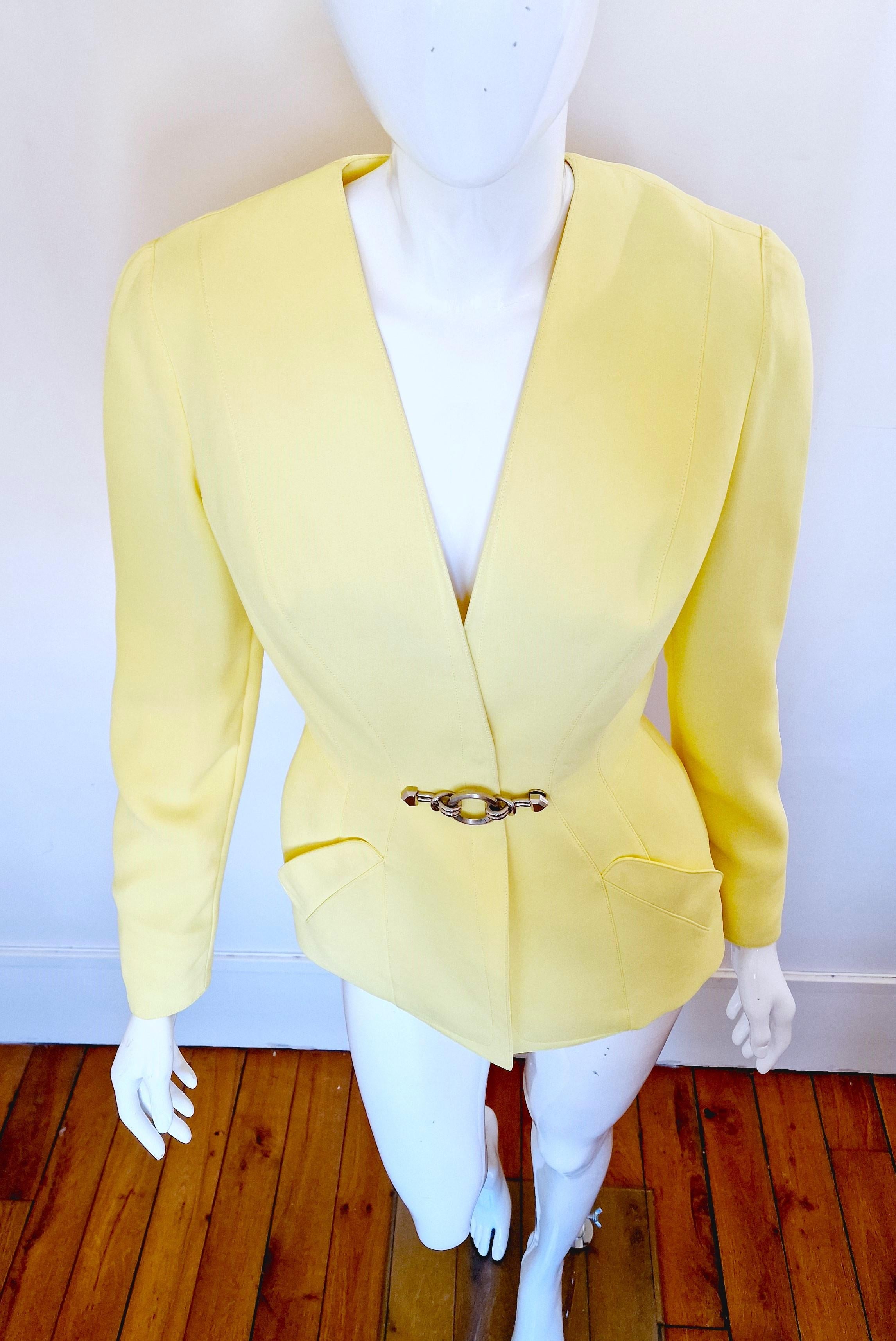 Women's Thierry Mugler Chain Runway Evening Couture Yellow X-small XS Blazer Jacket For Sale