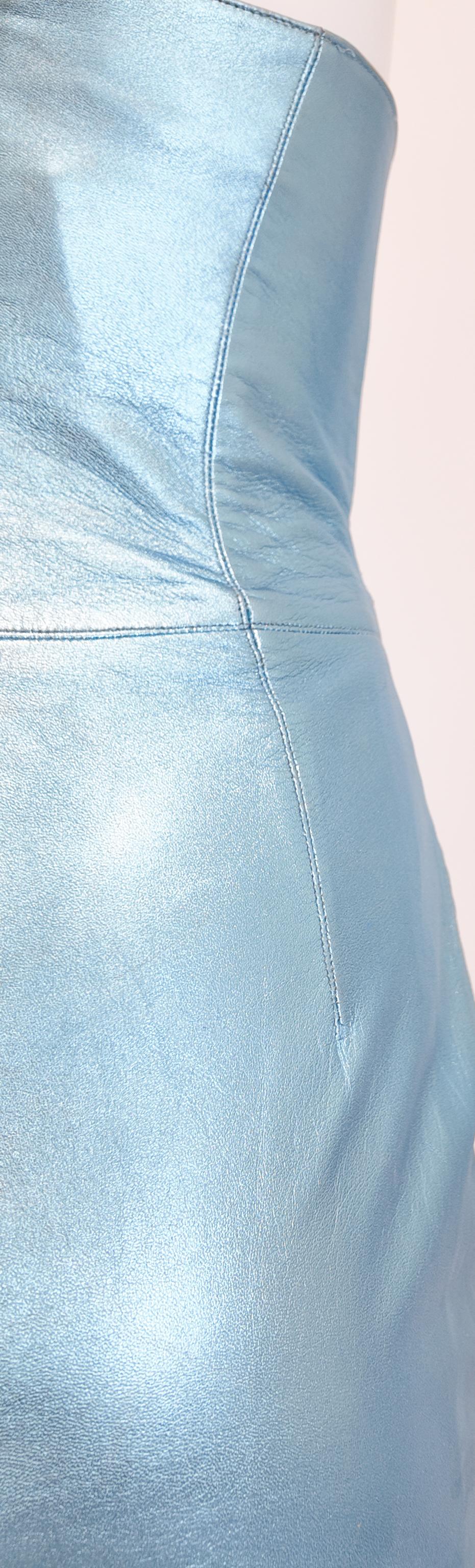 Mini robe en cuir métallisé bleu glacier Thierry Mugler Couture 1980 en vente 5