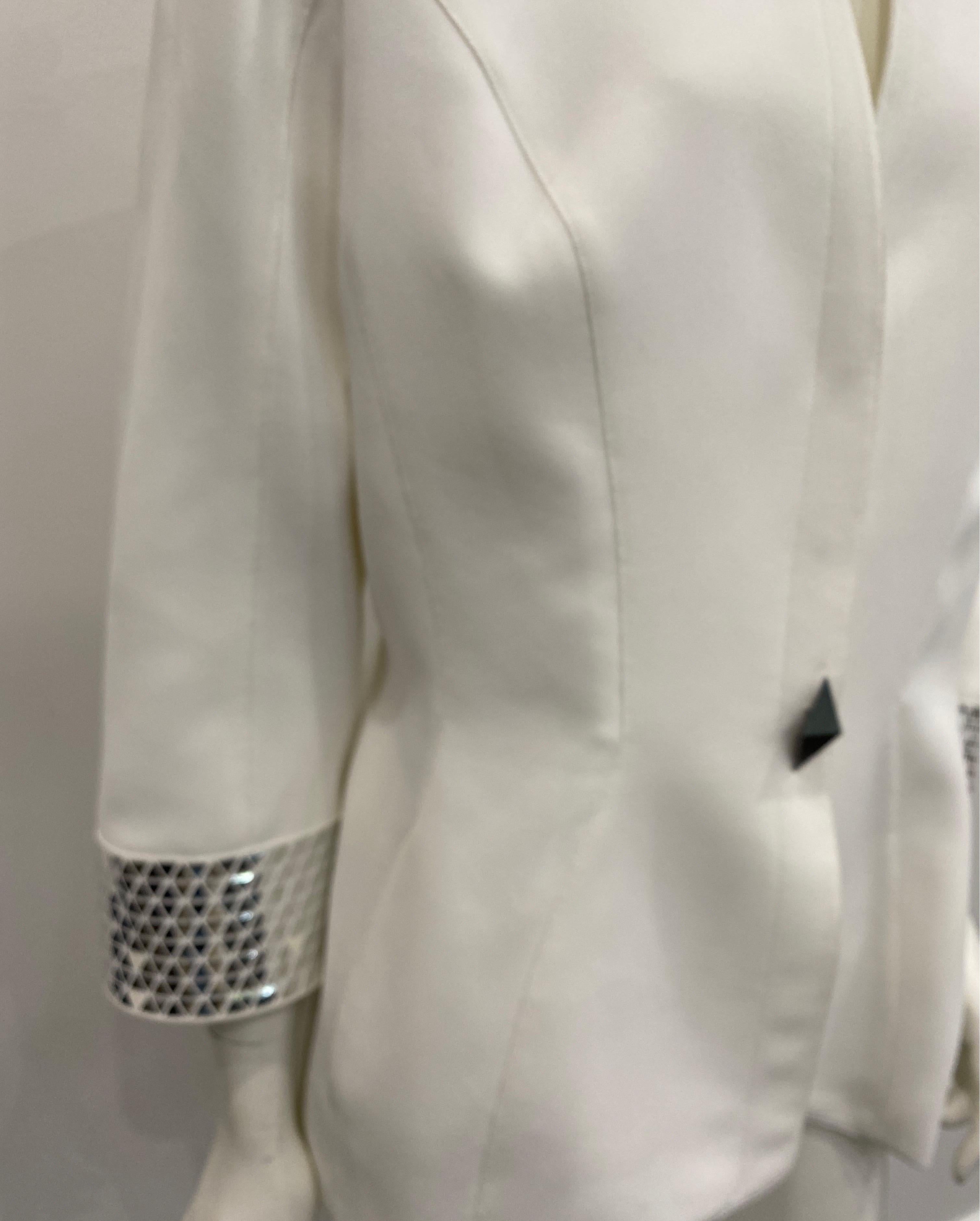 Veste blanche Thierry Mugler Couture des années 1990 avec détails métalliques argentés - Taille 46 Pour femmes en vente