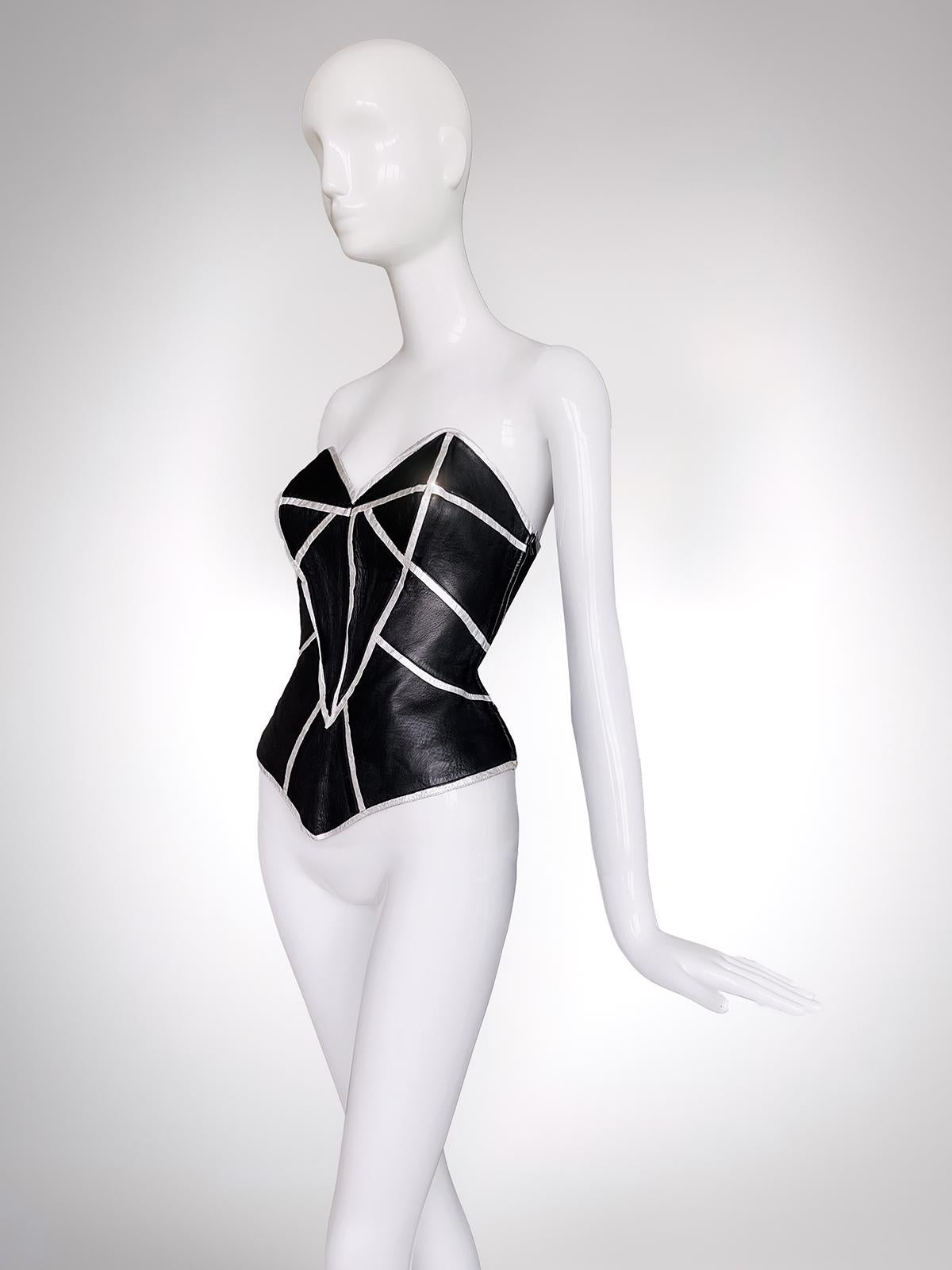 Thierry Mugler Couture 2001 Archival Leather Corset Top Bustier In Good Condition For Sale In Berlin, BE