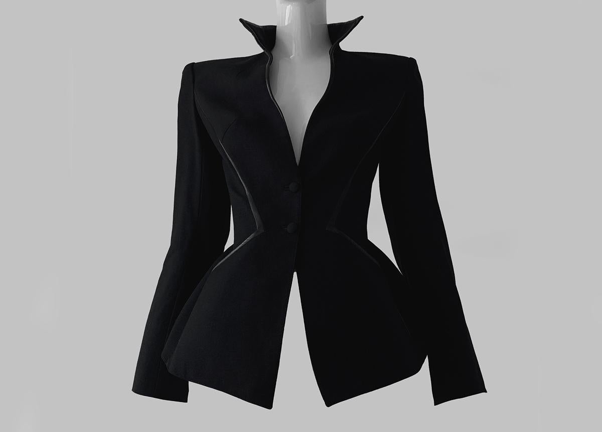 Thierry Mugler Couture Blazer Sculptural Black Jacket ZigZag Leather Details  In Excellent Condition For Sale In Berlin, BE