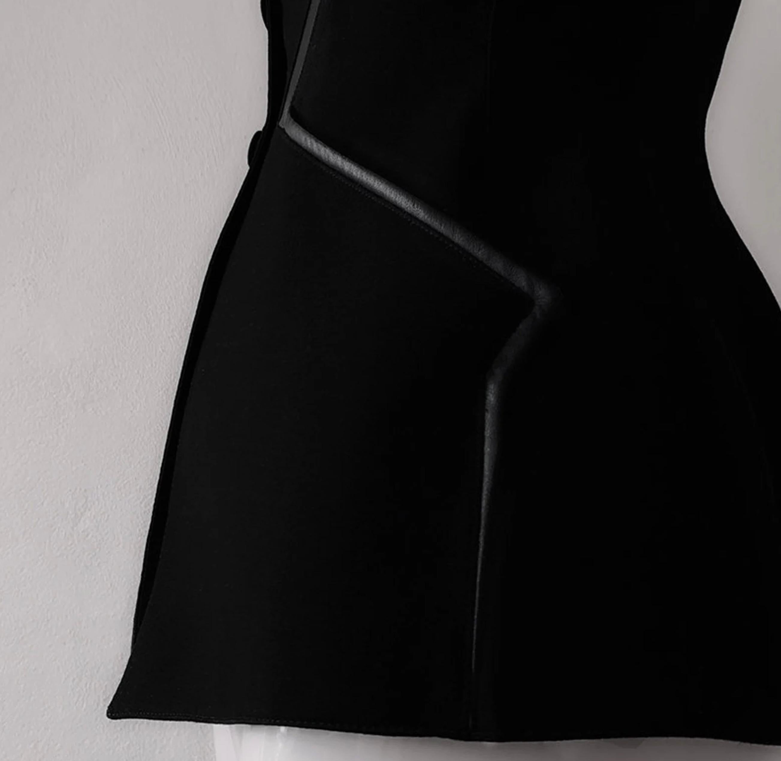 Thierry Mugler Couture Blazer Sculptural Black Jacket ZigZag Leather Details For Sale 4