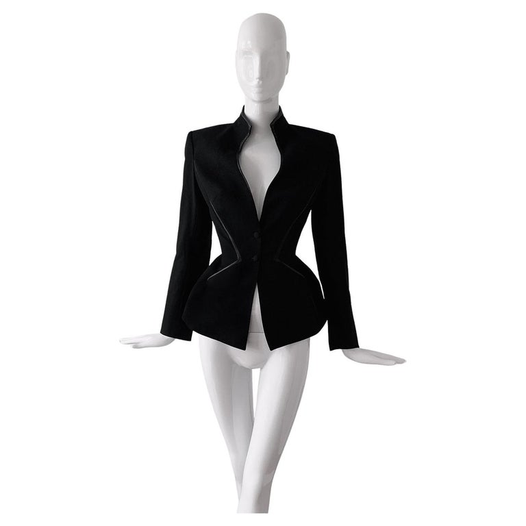 Beneden afronden Zuidoost Normalisatie Thierry Mugler Couture Blazer Sculptural Black Jacket ZigZag Leather  Details For Sale at 1stDibs