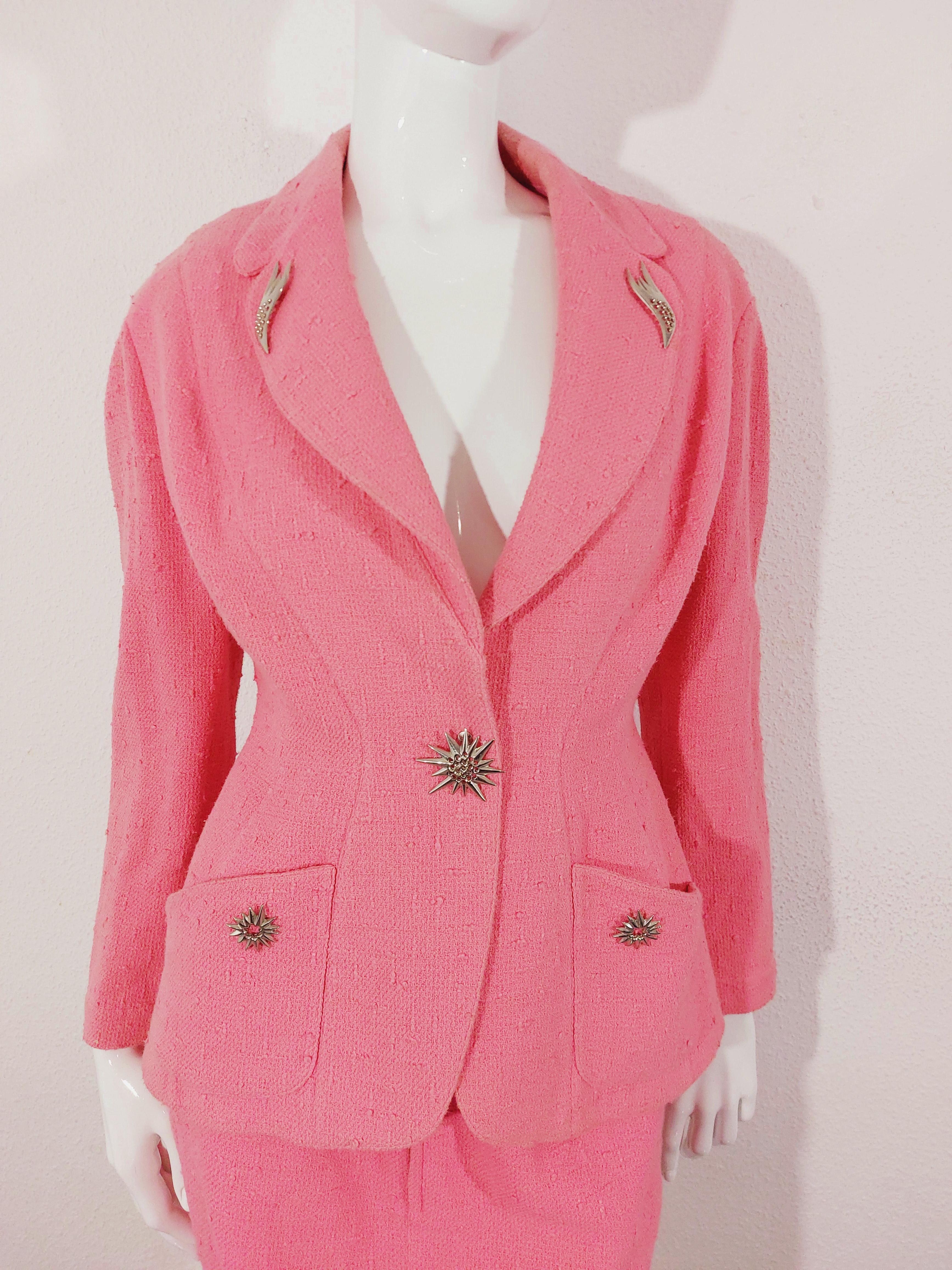 Women's Thierry Mugler Couture Brooch FW 1990 Pin Pink Badge Blazer Skirt Suit Set For Sale