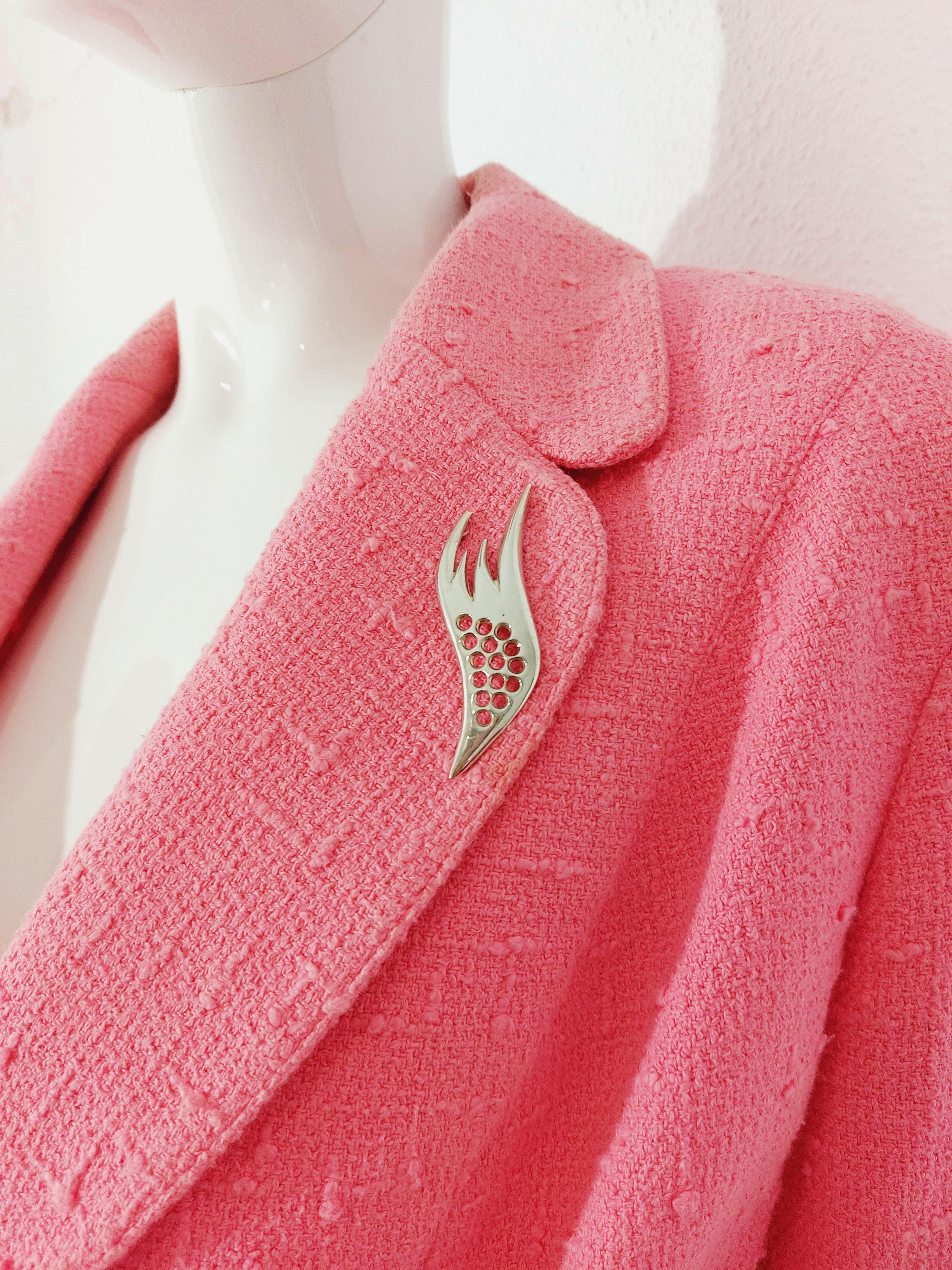 Thierry Mugler Couture Brooch FW 1990 Pin Pink Badge Blazer Skirt Suit Set For Sale 5