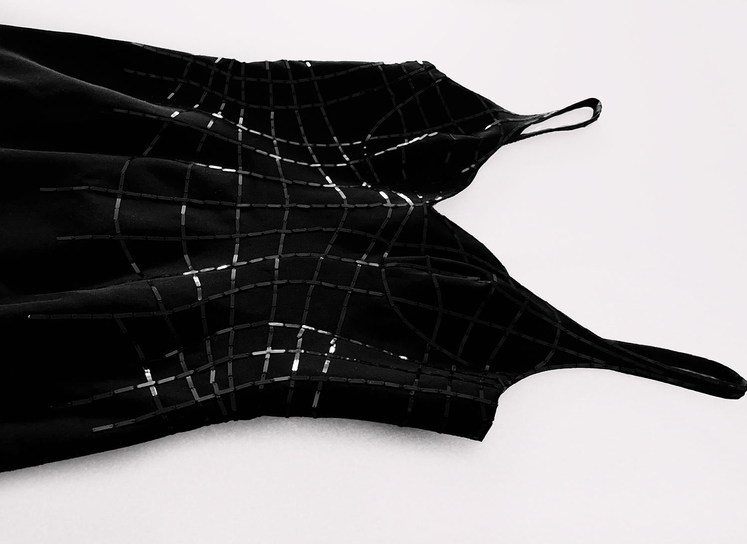 Thierry Mugler Couture Abendkleid Ikonisches schwarzes Spinnenwebe Anatomisches Computer im Angebot 6
