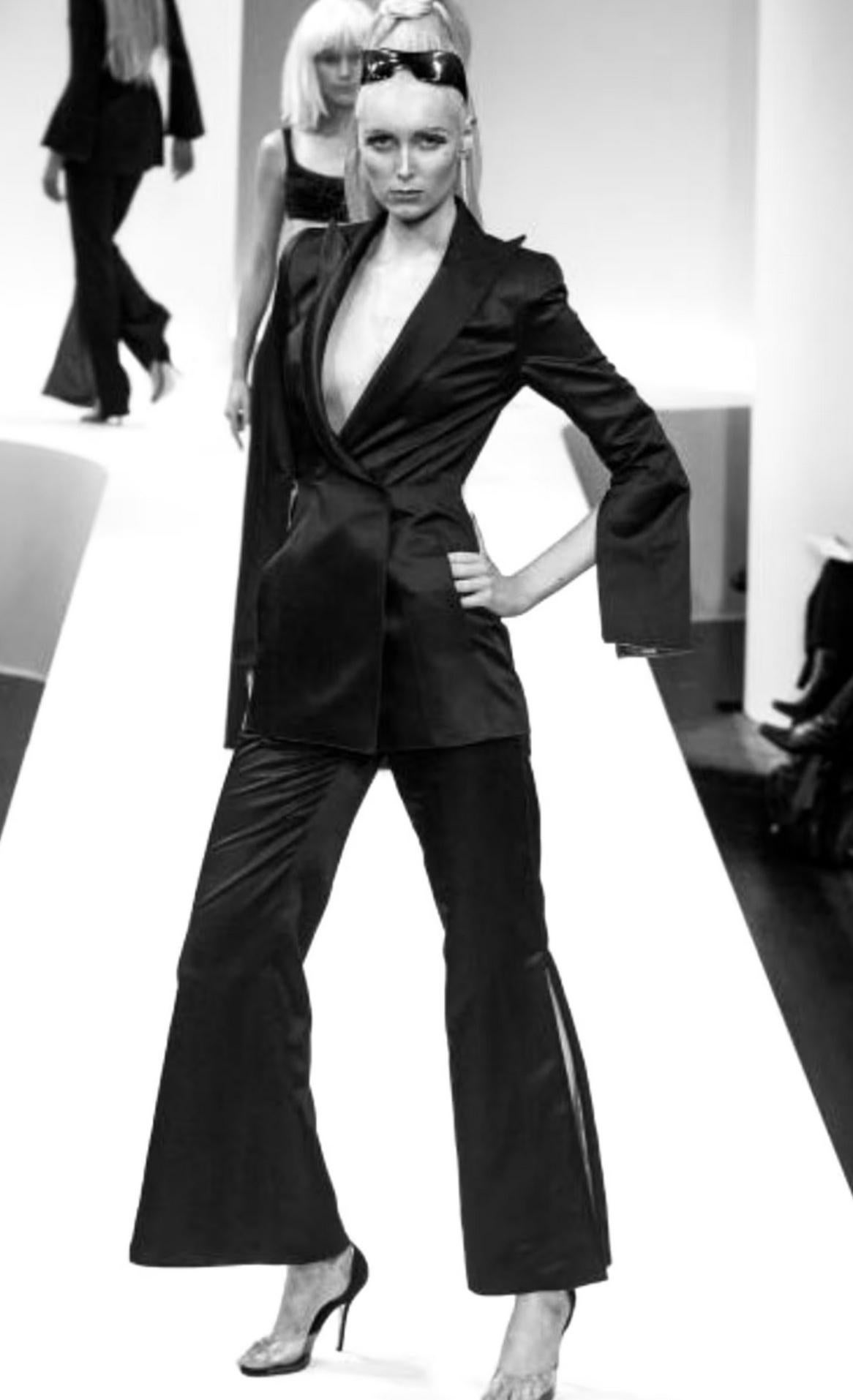 Thierry Mugler Couture fabelhafter Seidenblazer mit dramatischen Ärmeln und dramatischen Ärmeln F/S 2001 Damen im Angebot