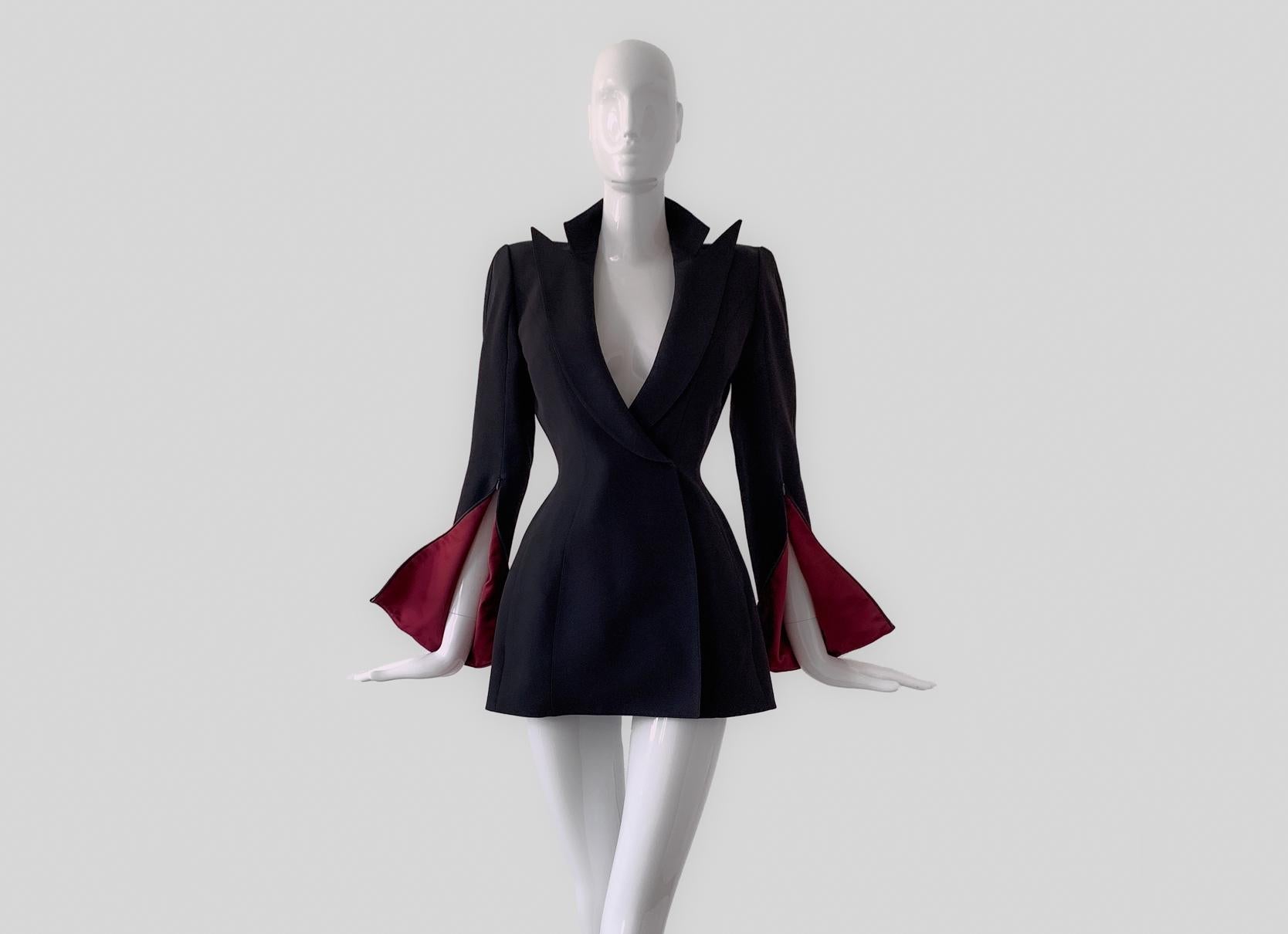 Thierry Mugler Couture fabelhafter Seidenblazer mit dramatischen Ärmeln und dramatischen Ärmeln F/S 2001 im Angebot 2