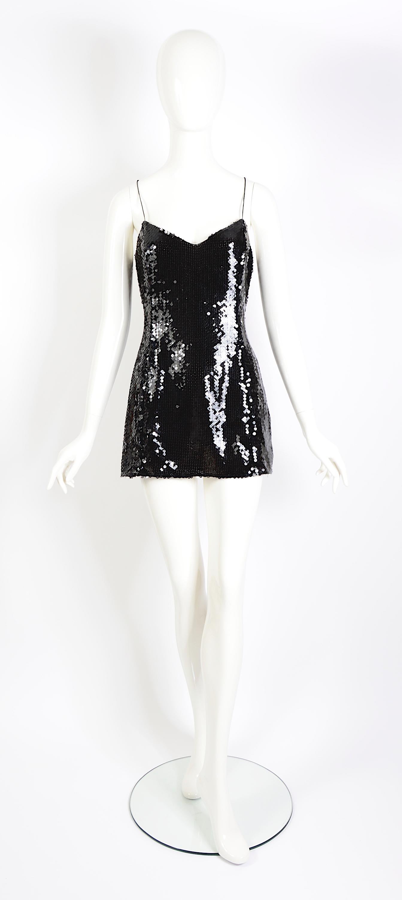 Mini robe ou top à bretelles spaghetti en paillettes noires numérotées Thierry Mugler couture en vente 5