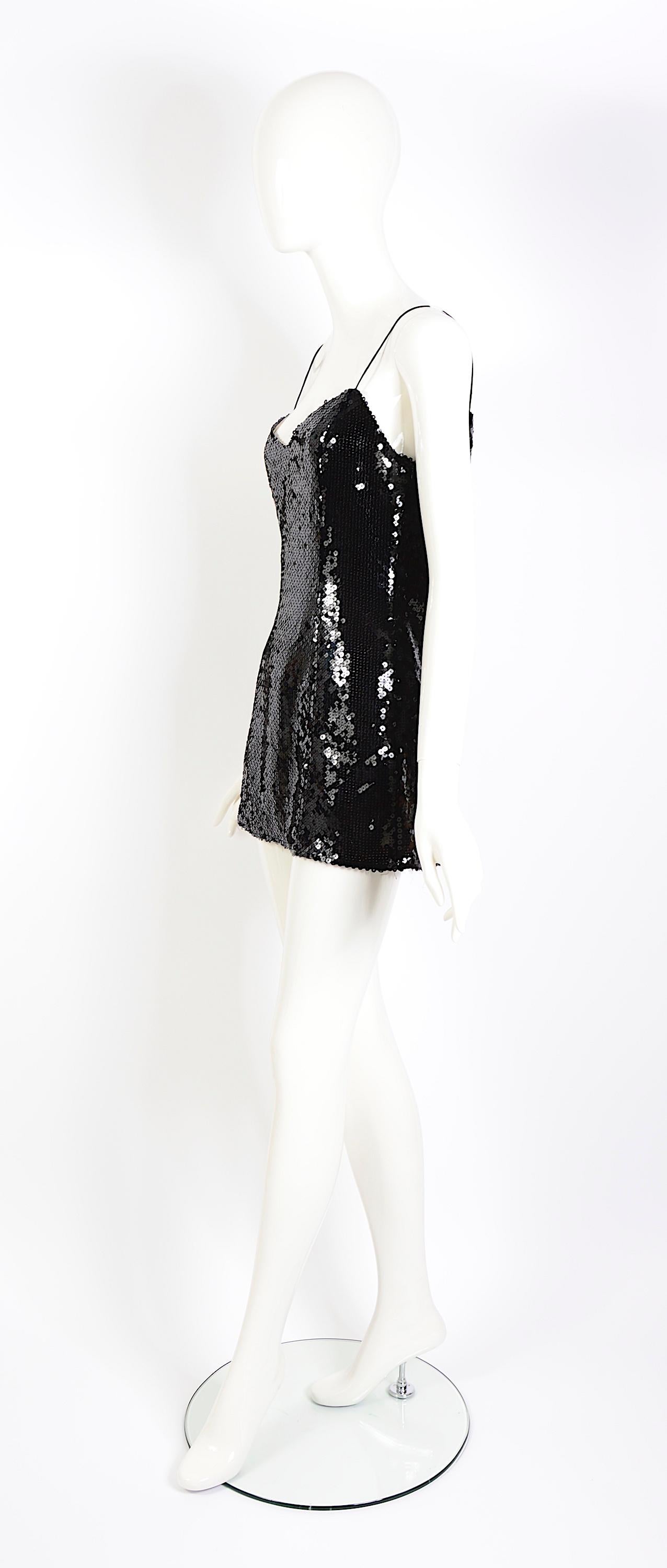 Noir Mini robe ou top à bretelles spaghetti en paillettes noires numérotées Thierry Mugler couture en vente