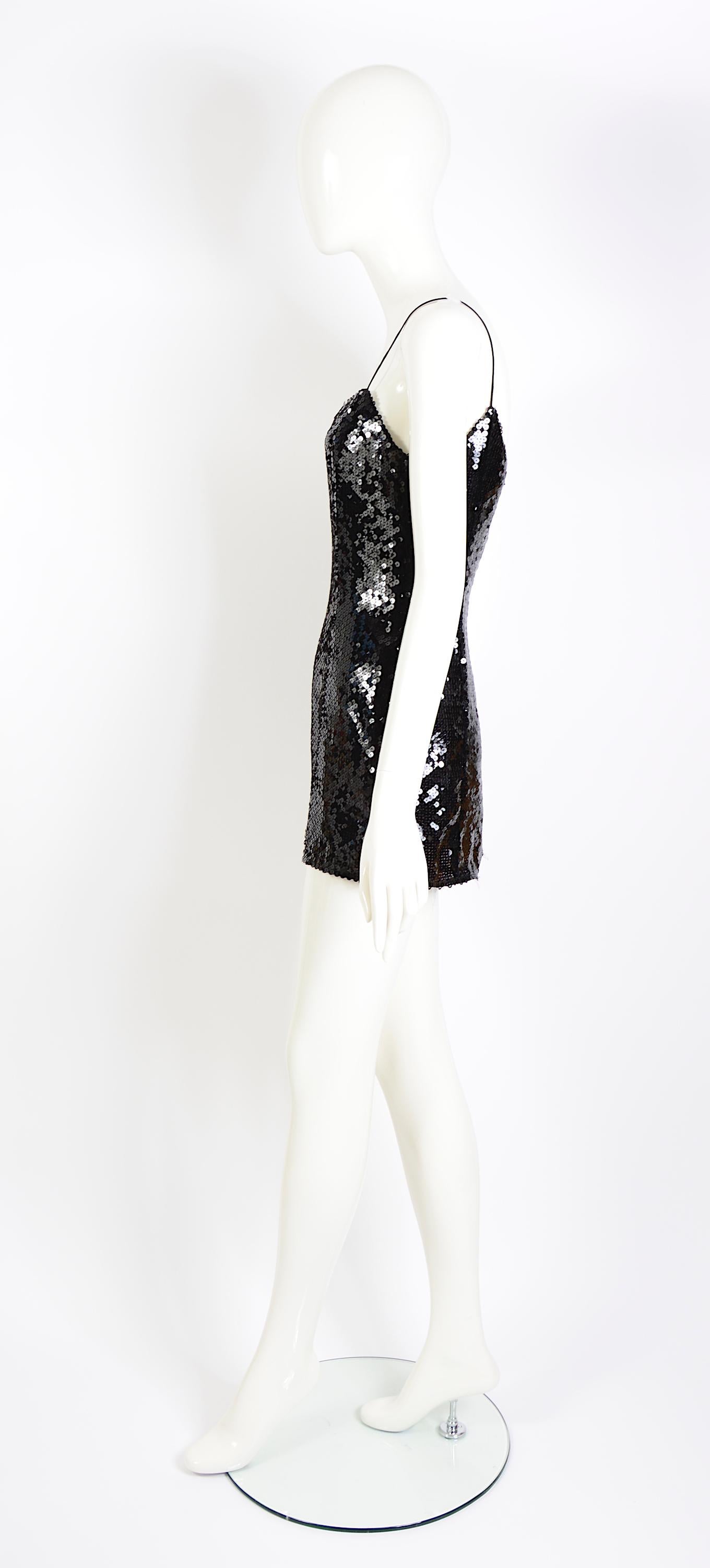 Mini robe ou top à bretelles spaghetti en paillettes noires numérotées Thierry Mugler couture Bon état - En vente à Antwerp, BE
