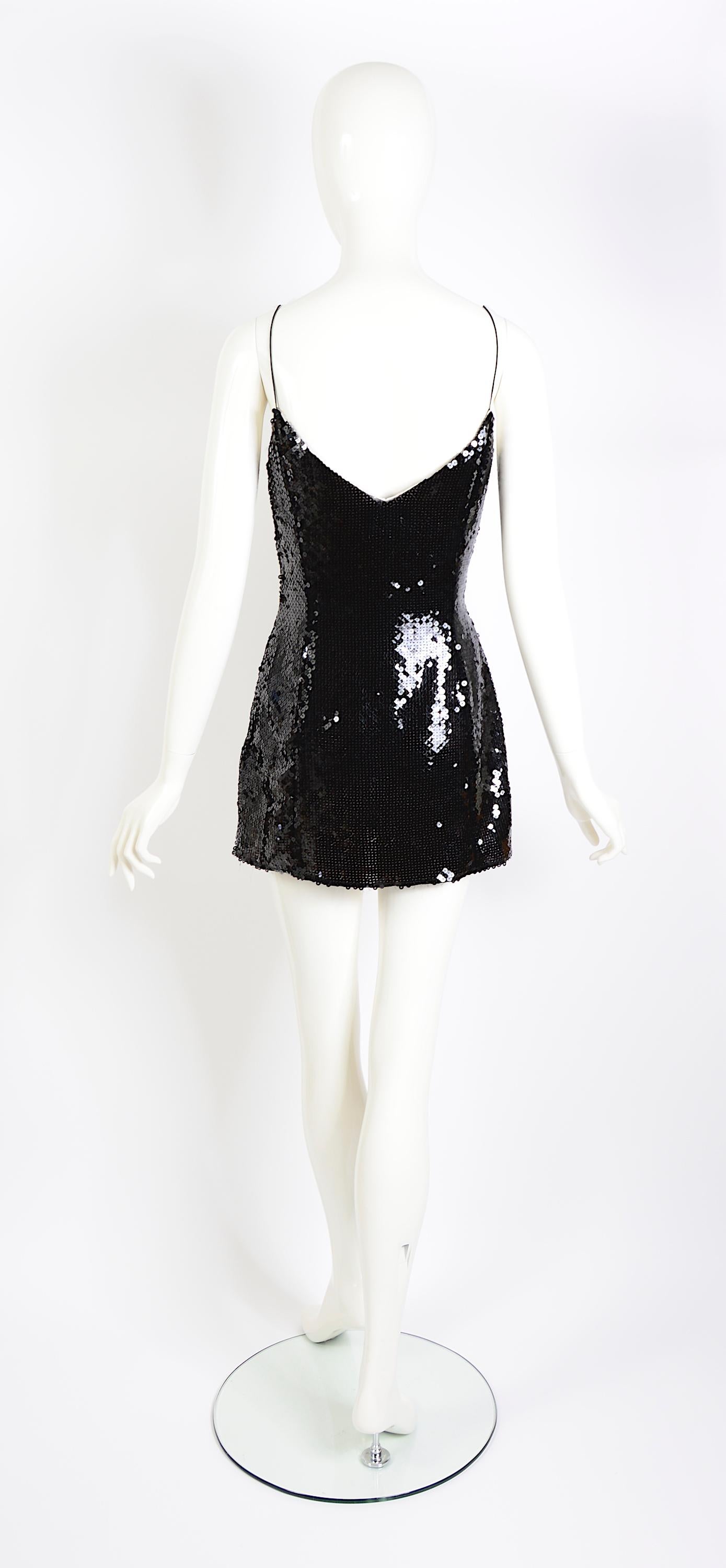 Mini robe ou top à bretelles spaghetti en paillettes noires numérotées Thierry Mugler couture Pour femmes en vente
