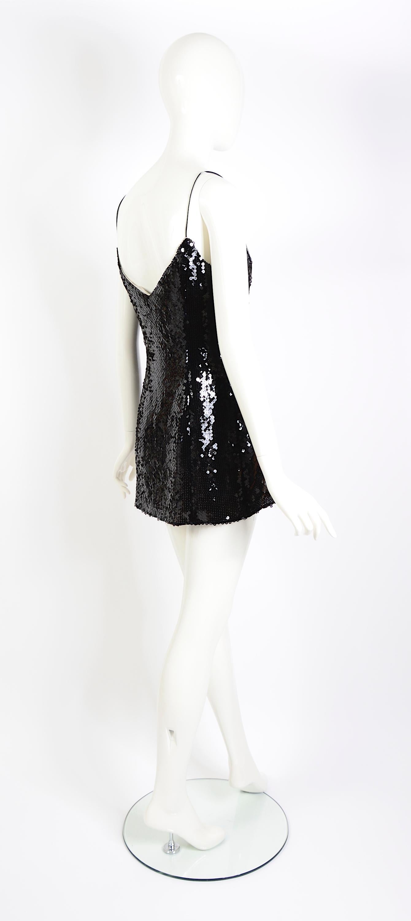 Mini robe ou top à bretelles spaghetti en paillettes noires numérotées Thierry Mugler couture en vente 2