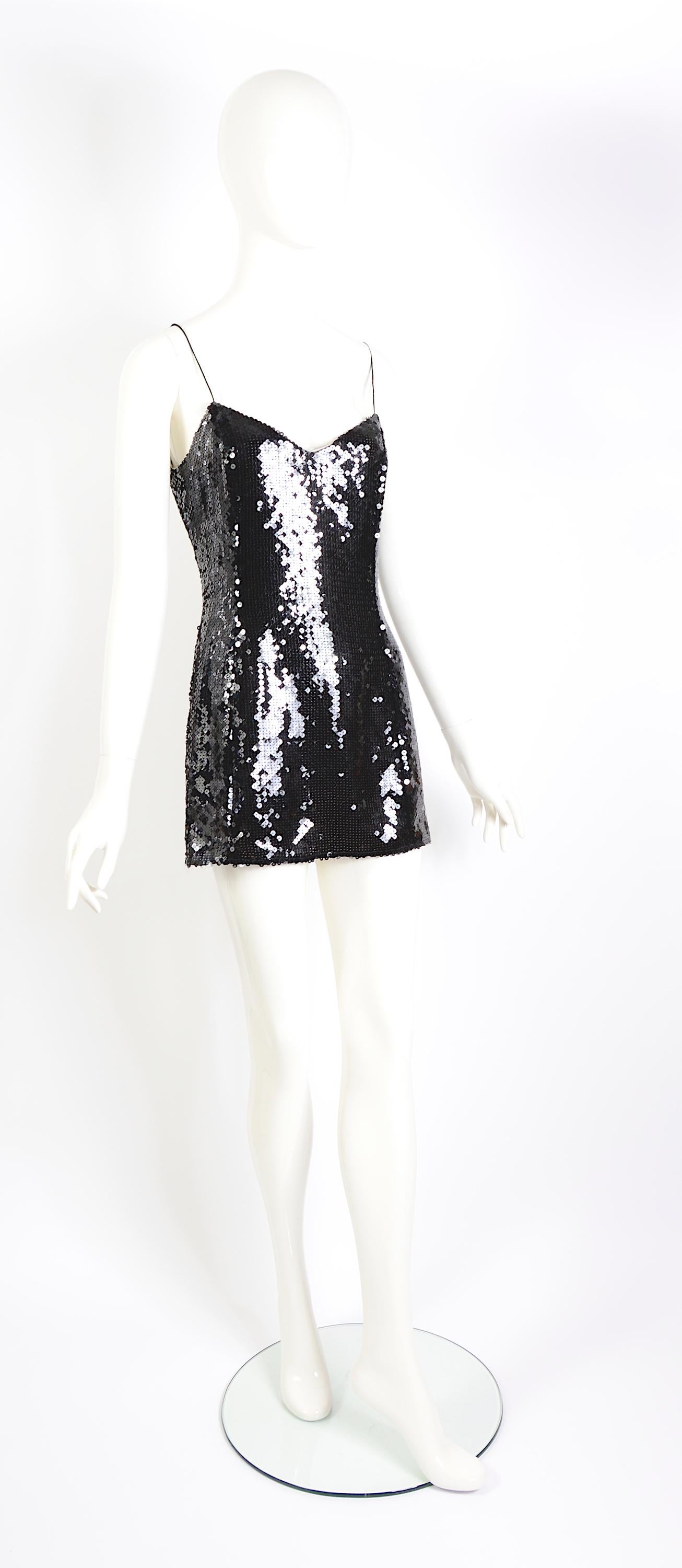 Mini robe ou top à bretelles spaghetti en paillettes noires numérotées Thierry Mugler couture en vente 4