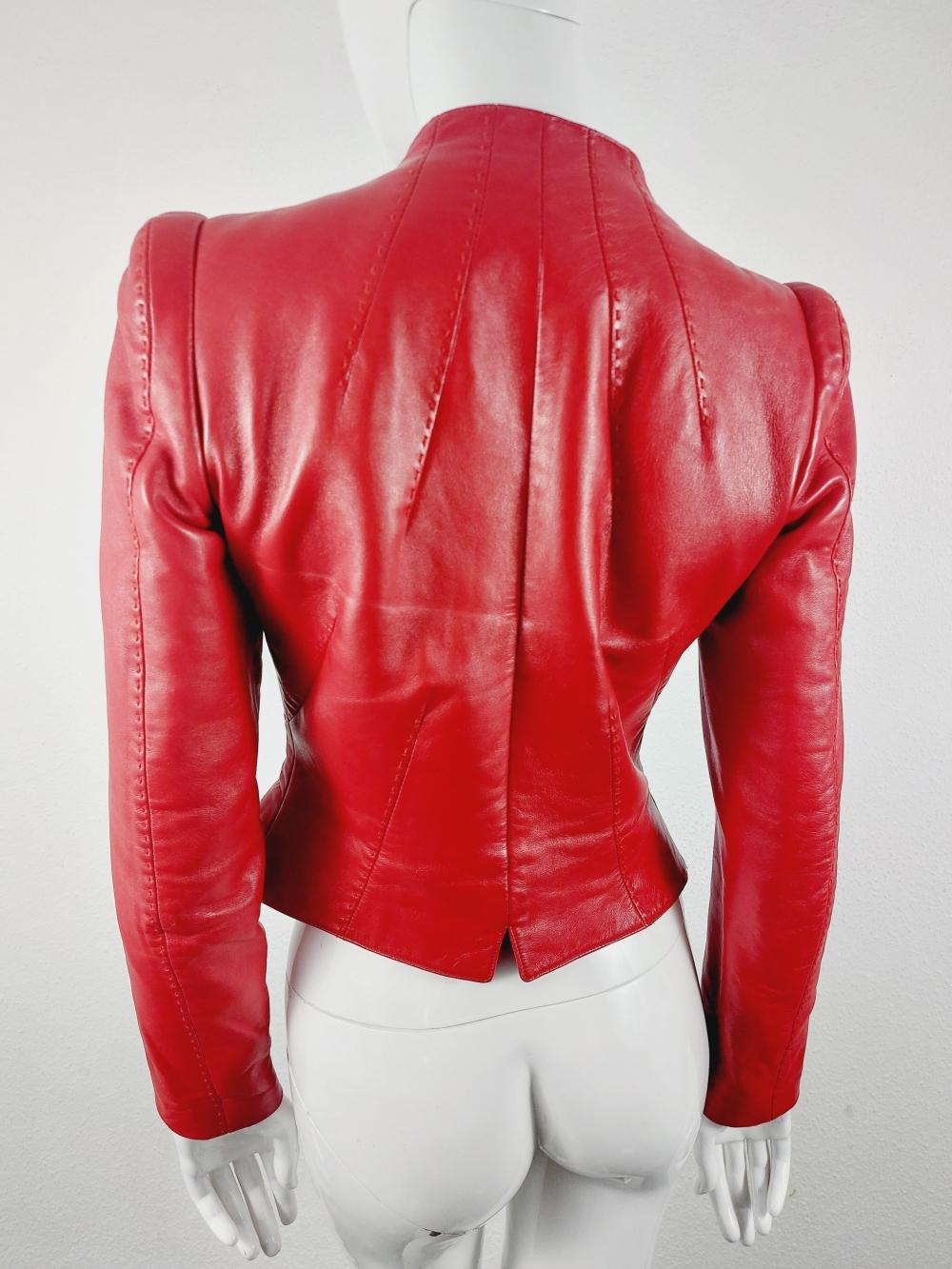 Thierry Mugler Couture - Veste de défilé en cuir d'agneau rouge à taille dénudée, années 90 3