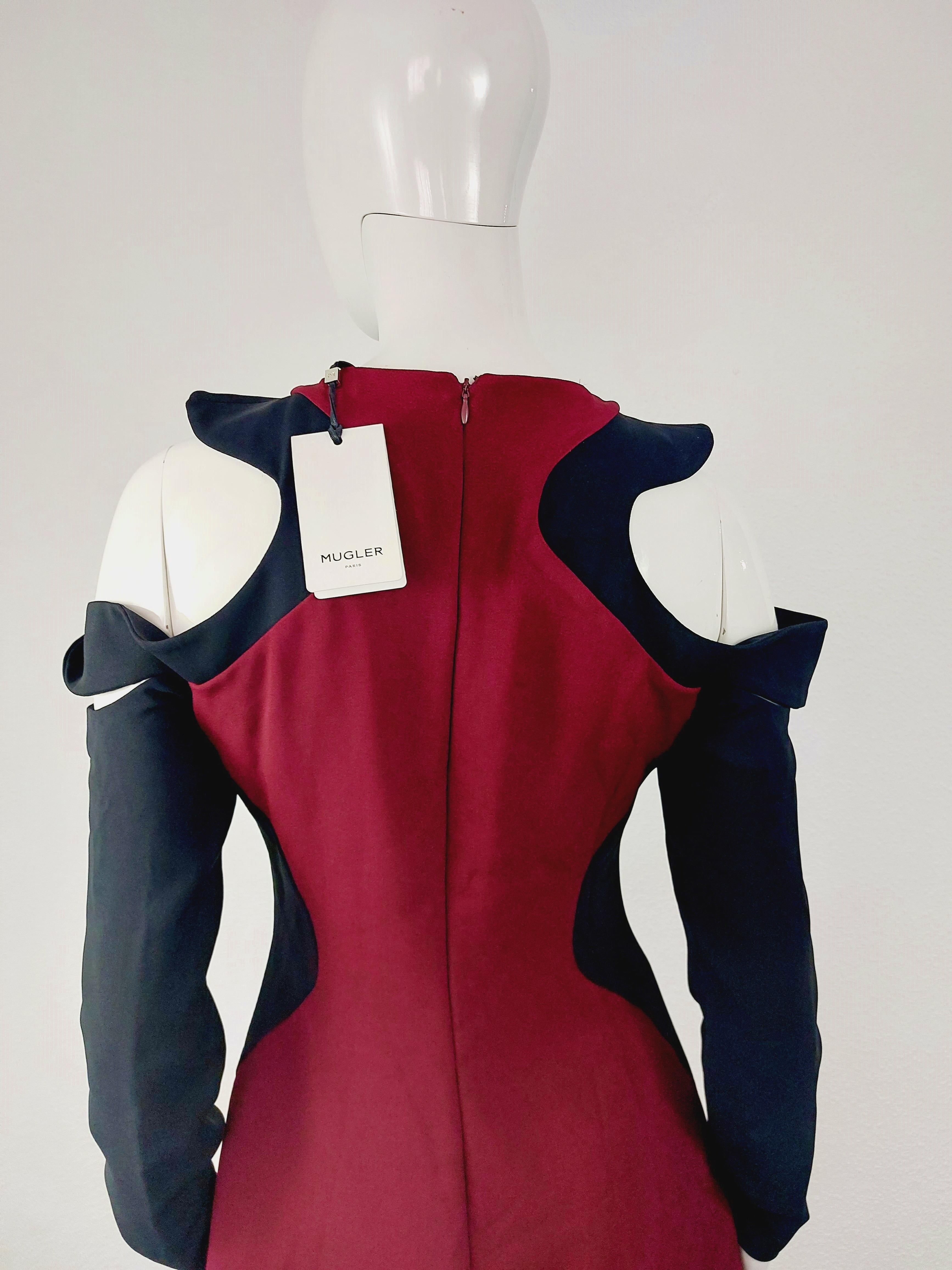 Thierry Mugler Couture Sculptural Cut-Out Silhouette Curved Corset Red Black Asy In Excellent Condition For Sale In PARIS, FR