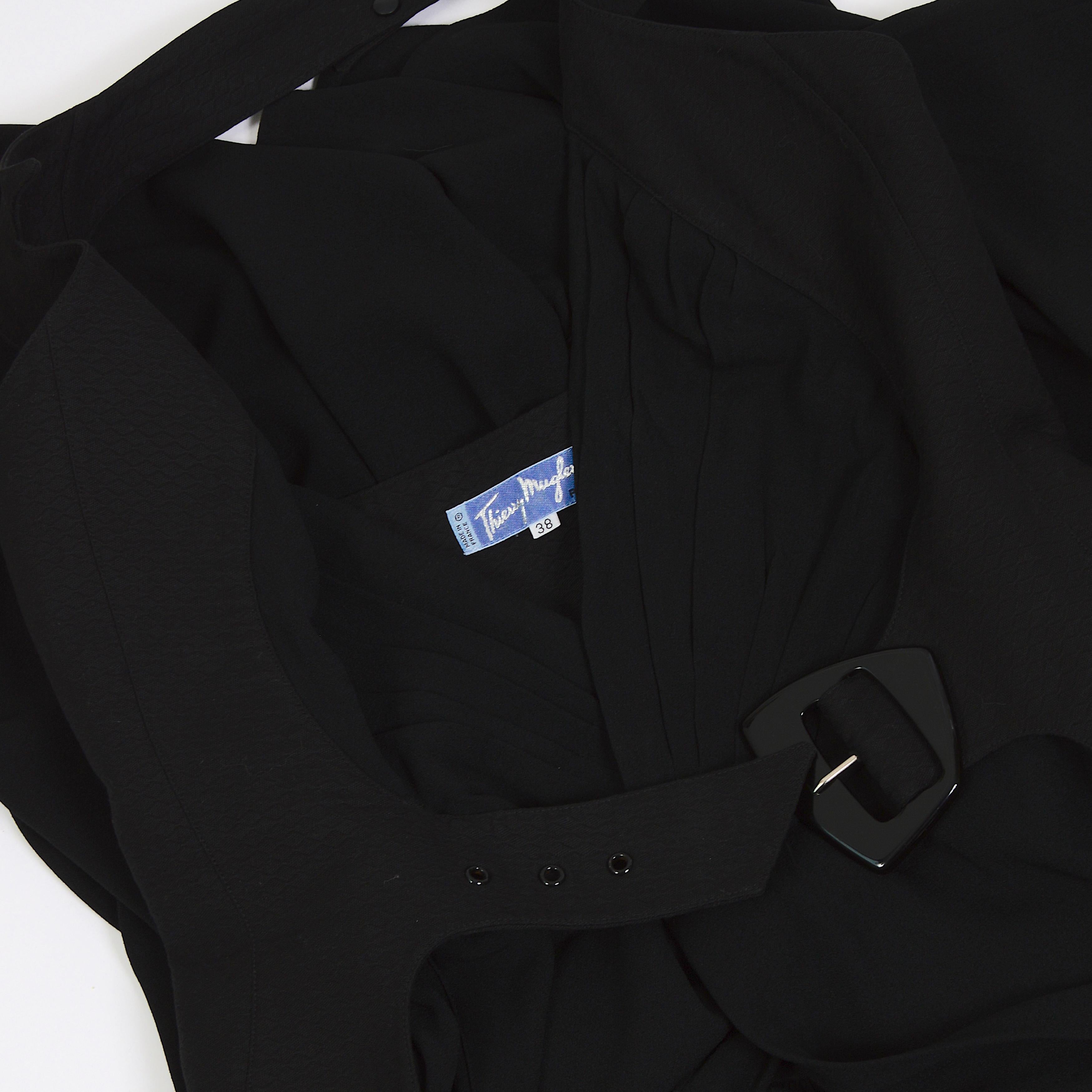 Thierry Mugler Couture Frühjahr Sommer 1992 Vintage Sammler Schwarzes Neckholder-Kleid mit Neckholder im Angebot 10